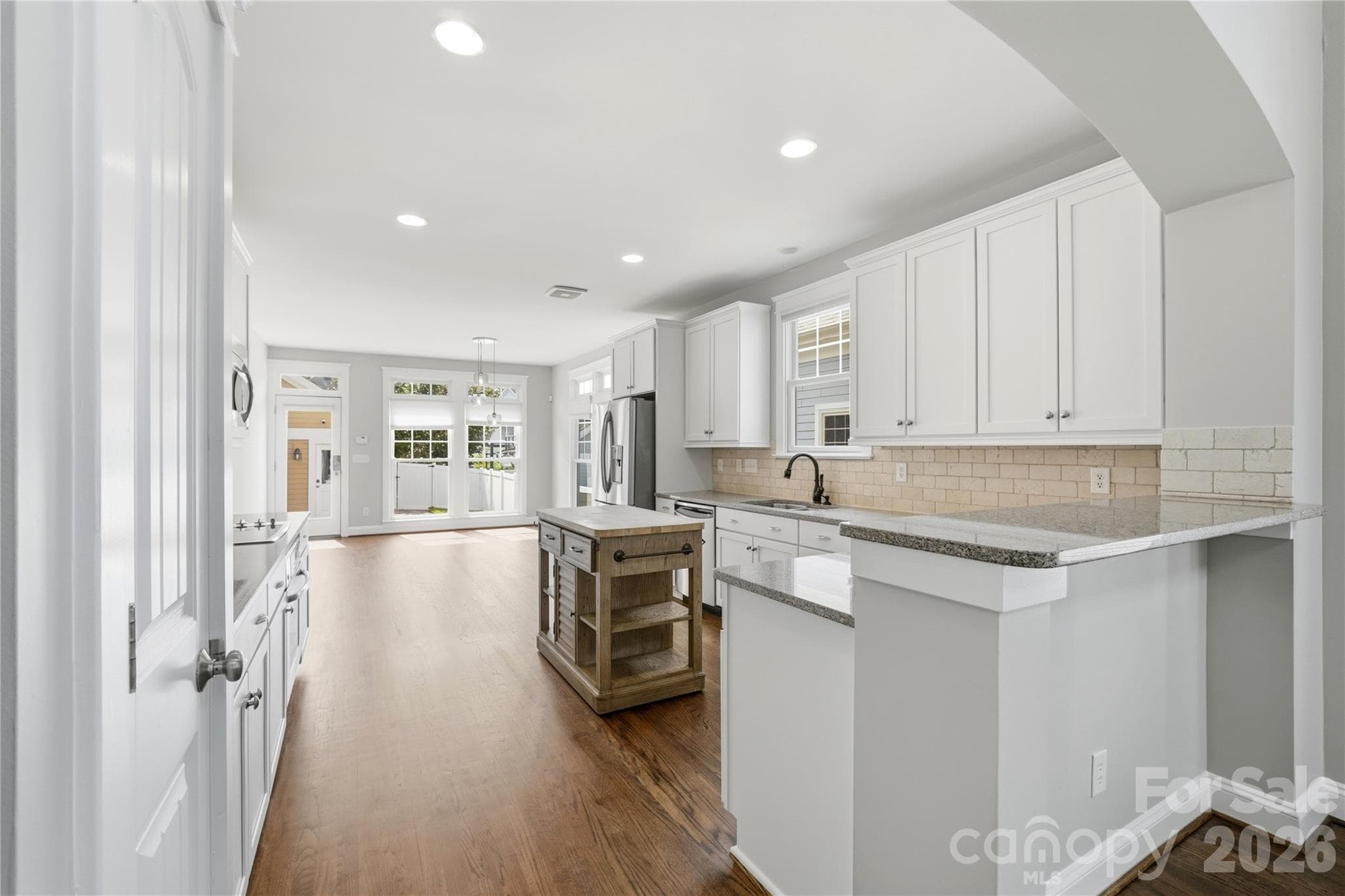 Single Family Residence at 660 Revival Row, Fort Mill, photo 12 of 38