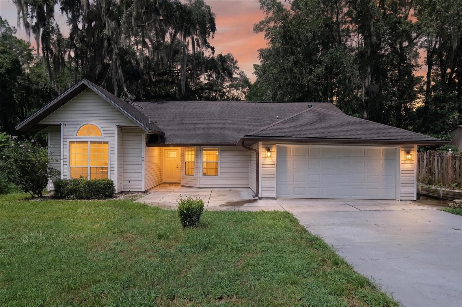 1124 NW 98TH TER
