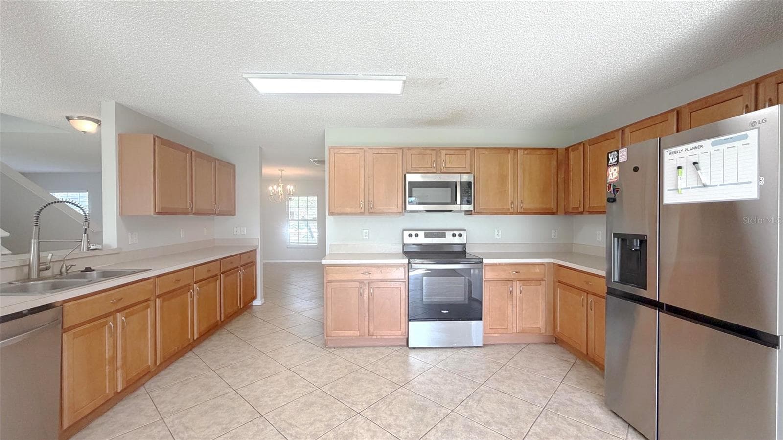 Single Family Residence at 831 HORSESHOE FALLS DR, ORLANDO, photo 8 of 26