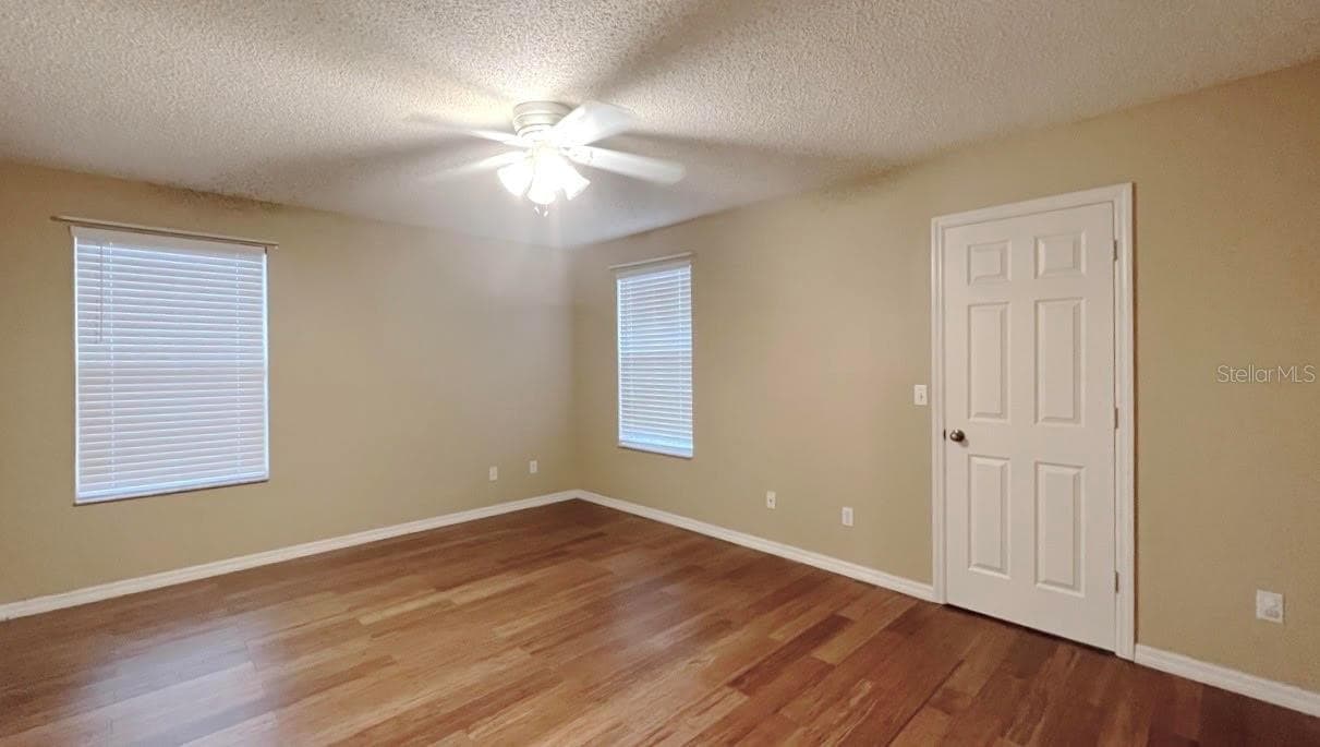 Single Family Residence at 831 HORSESHOE FALLS DR, ORLANDO, photo 14 of 26