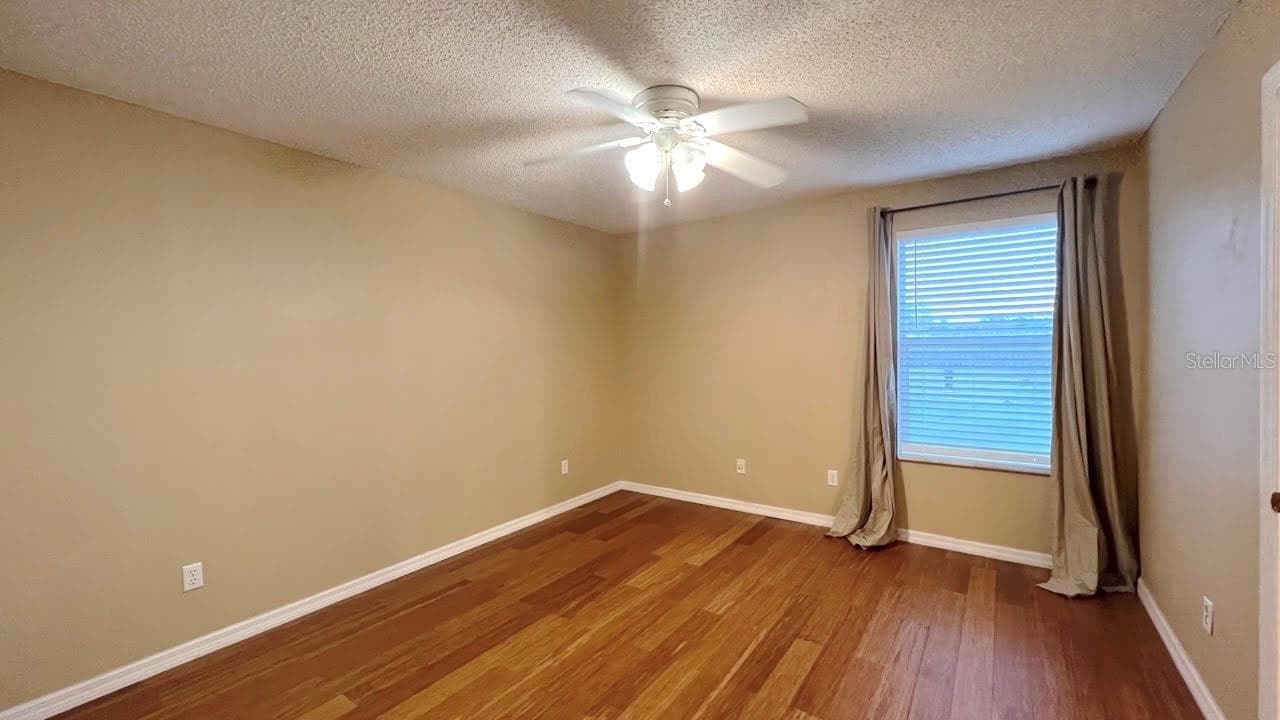 Single Family Residence at 831 HORSESHOE FALLS DR, ORLANDO, photo 21 of 26