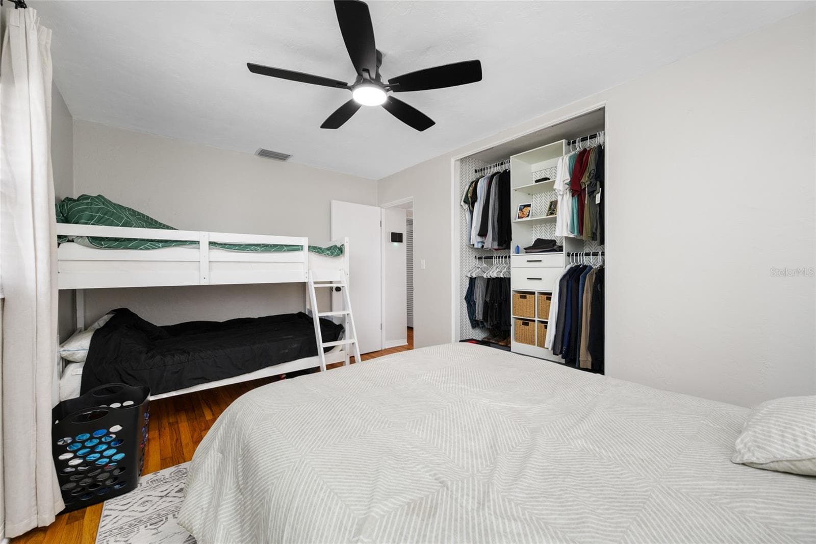 Single Family Residence at 6219 HAMPTON DR N, ST PETERSBURG, photo 25 of 36