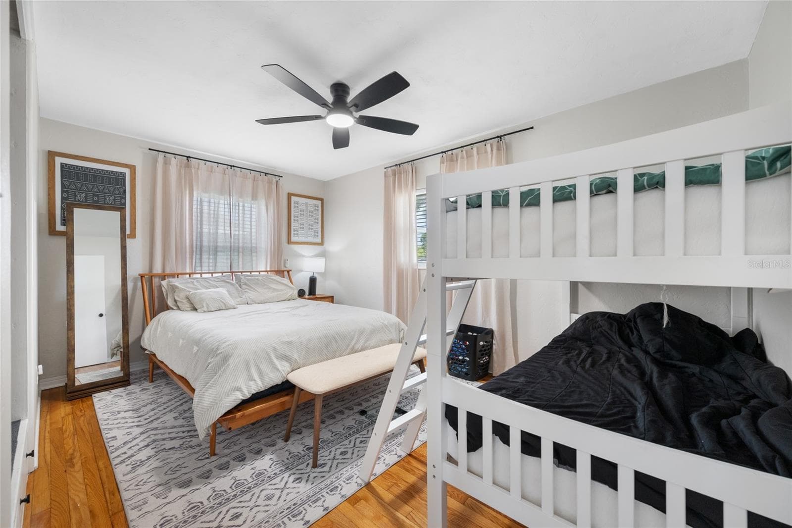 Single Family Residence at 6219 HAMPTON DR N, ST PETERSBURG, photo 26 of 36