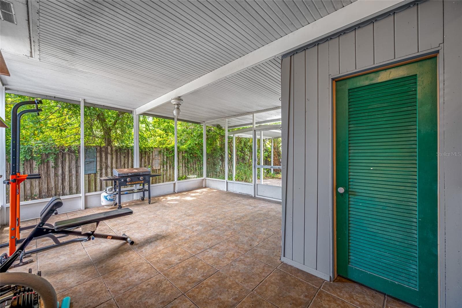 Single Family Residence at 6219 HAMPTON DR N, ST PETERSBURG, photo 28 of 36