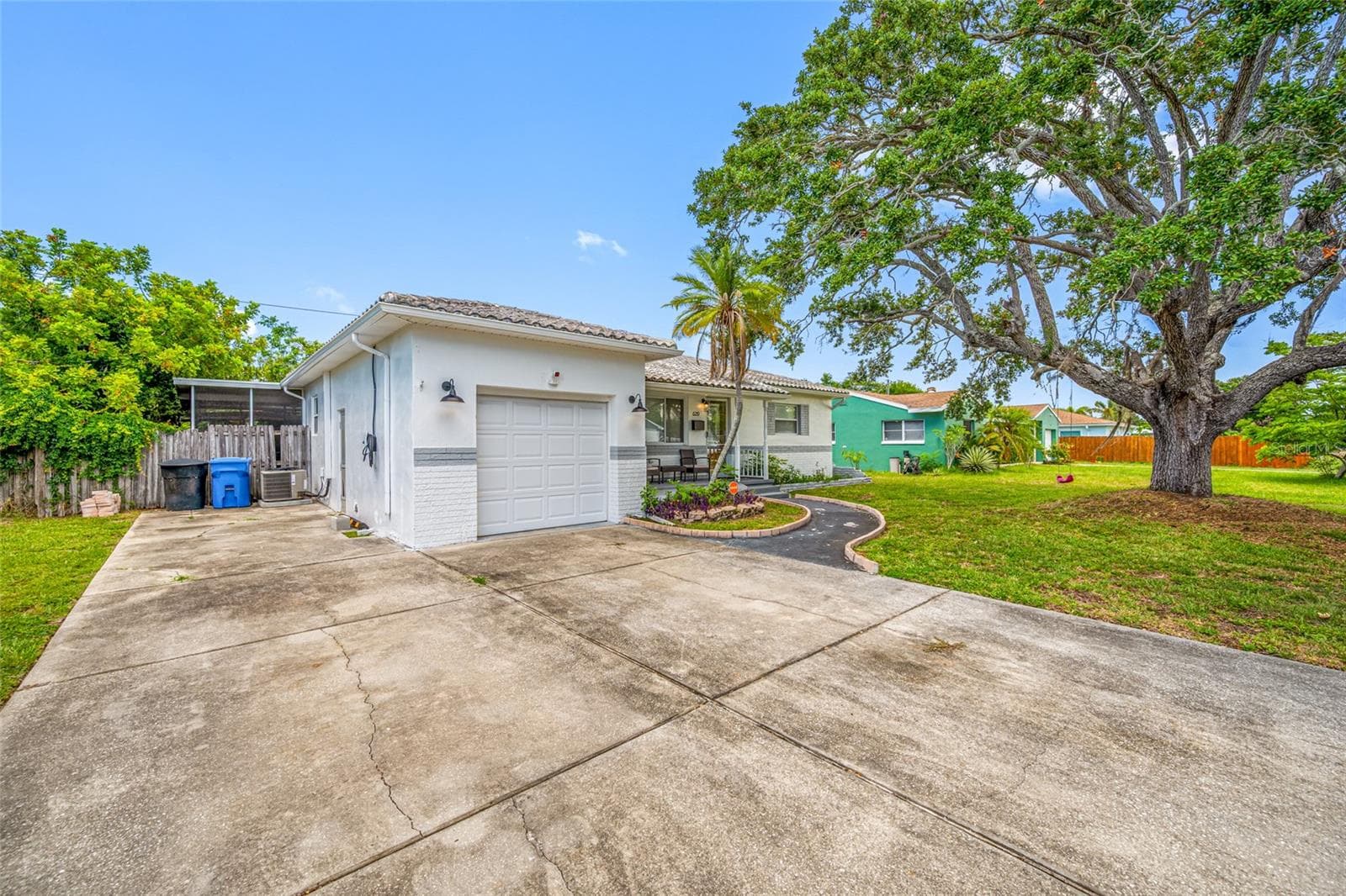 Single Family Residence at 6219 HAMPTON DR N, ST PETERSBURG, photo 32 of 36