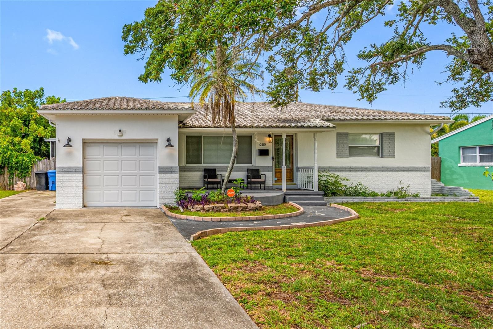 Single Family Residence at 6219 HAMPTON DR N, ST PETERSBURG, photo 35 of 36