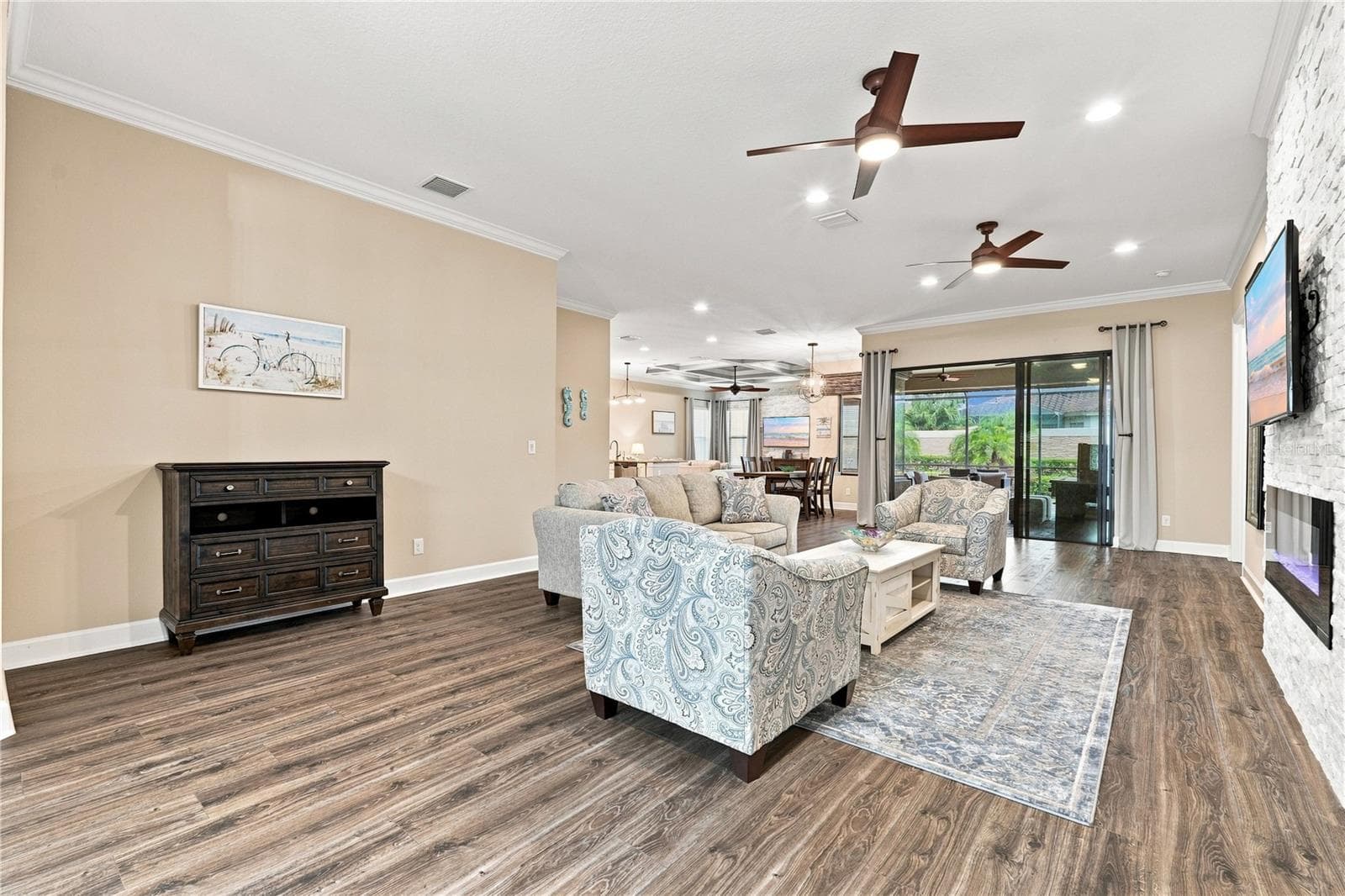 Single Family Residence at 5010 TIVOLI RUN, BRADENTON, photo 6 of 94