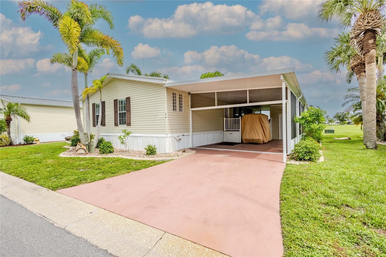 Manufactured Home at 2100 KINGS HWY #314, PORT CHARLOTTE, photo 3 of 95