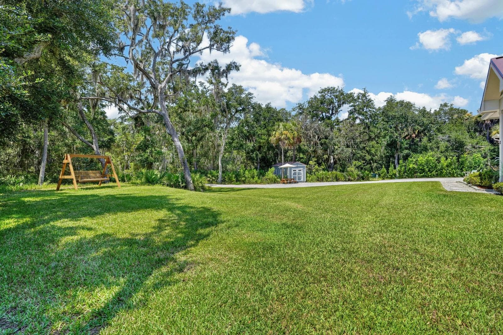 Single Family Residence at 8 LEXINGTON CT, FLAGLER BEACH, photo 11 of 91