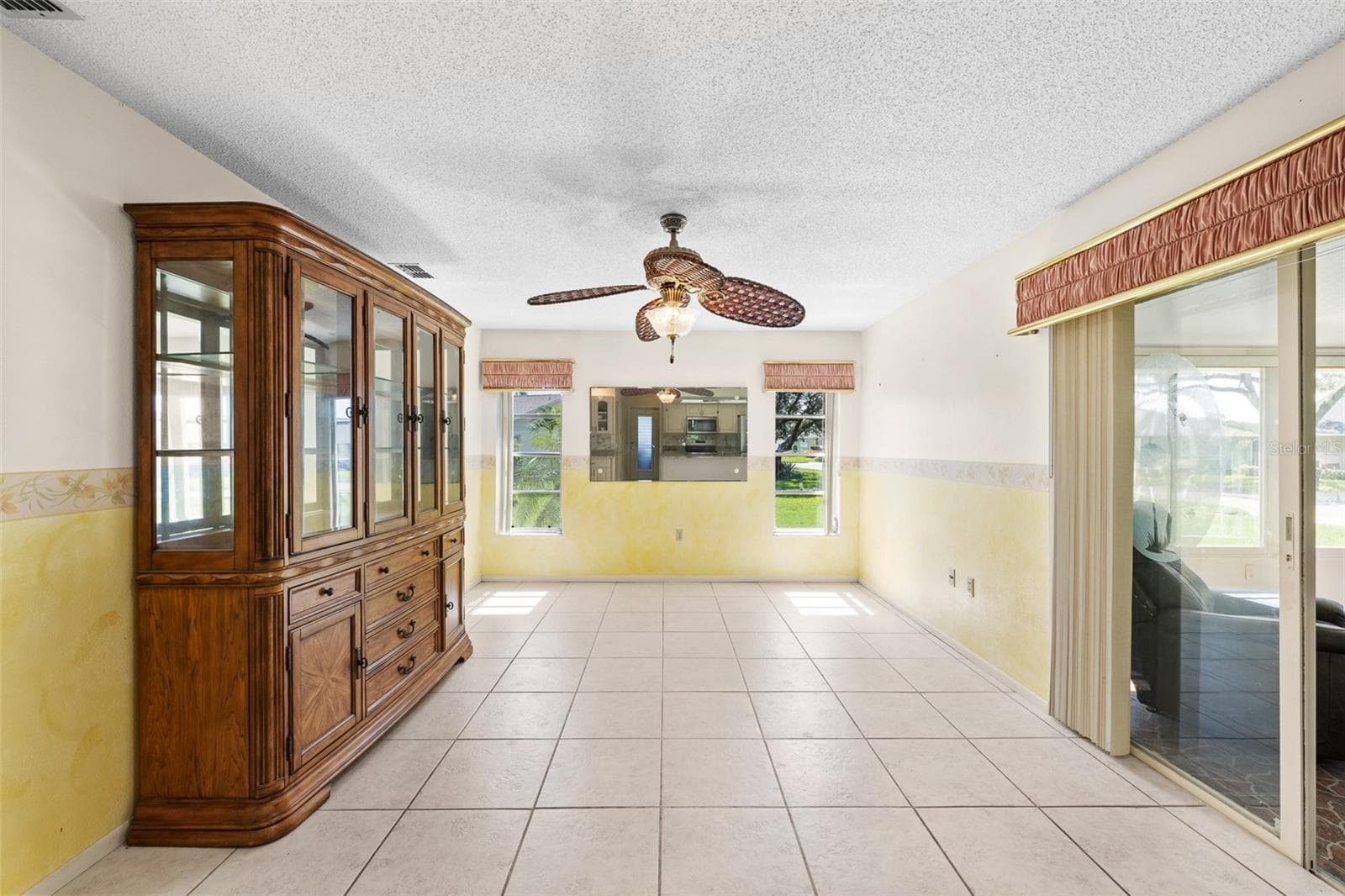 Single Family Residence at 8643 GOLD PINE DR, PORT RICHEY, photo 10 of 32