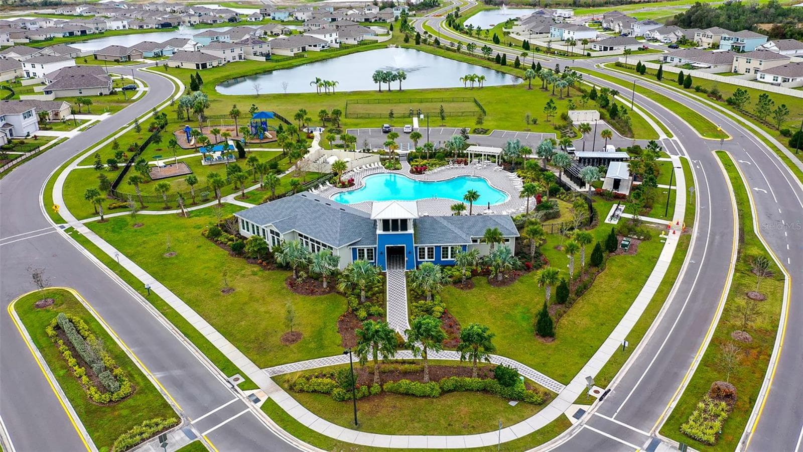 Bella Lago amenities - 10402 CHARLOTTE DR, PARRISH