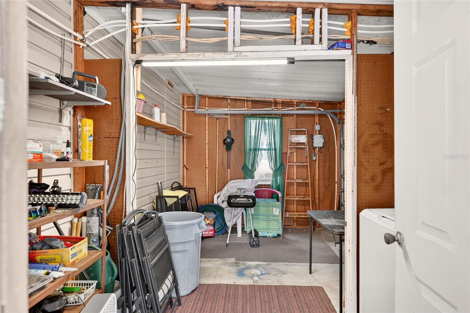 Laundry and Golf Cart Garage - 1207 PALMETTO DR, THE VILLAGES