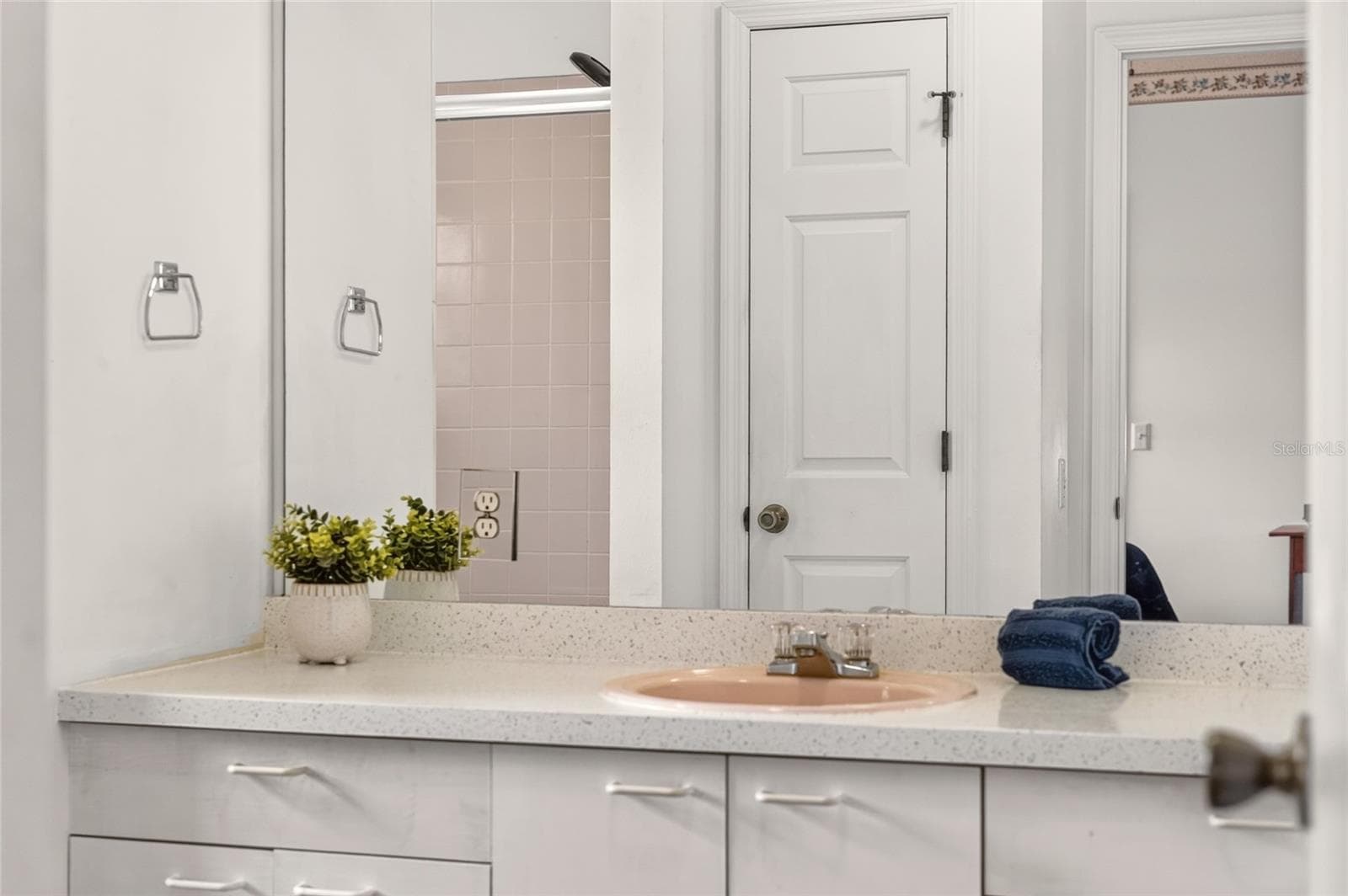 Primary with Linen Closet - 1207 PALMETTO DR, THE VILLAGES