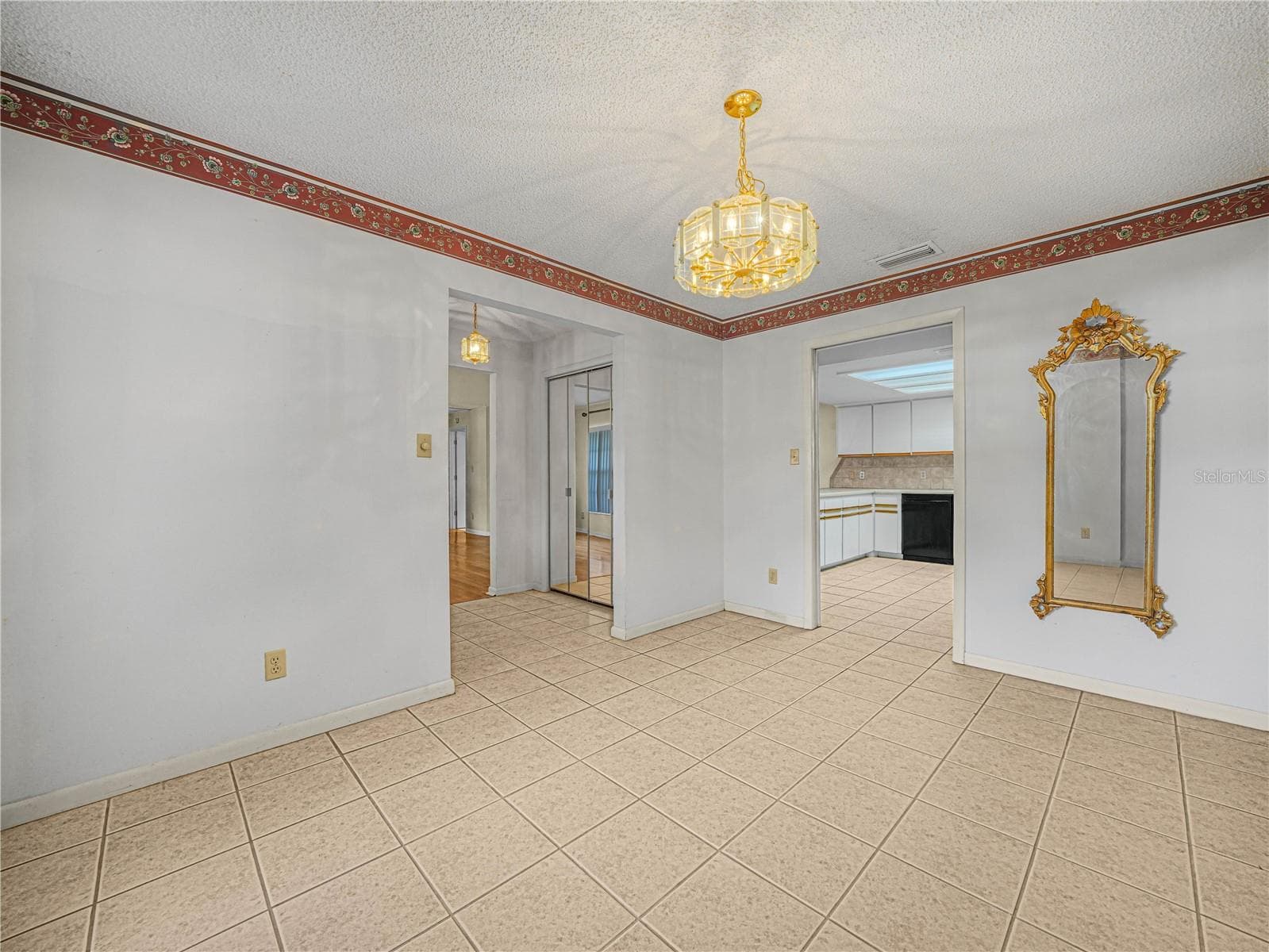 Single Family Residence at 6050 LUNN RD, LAKELAND, photo 4 of 31