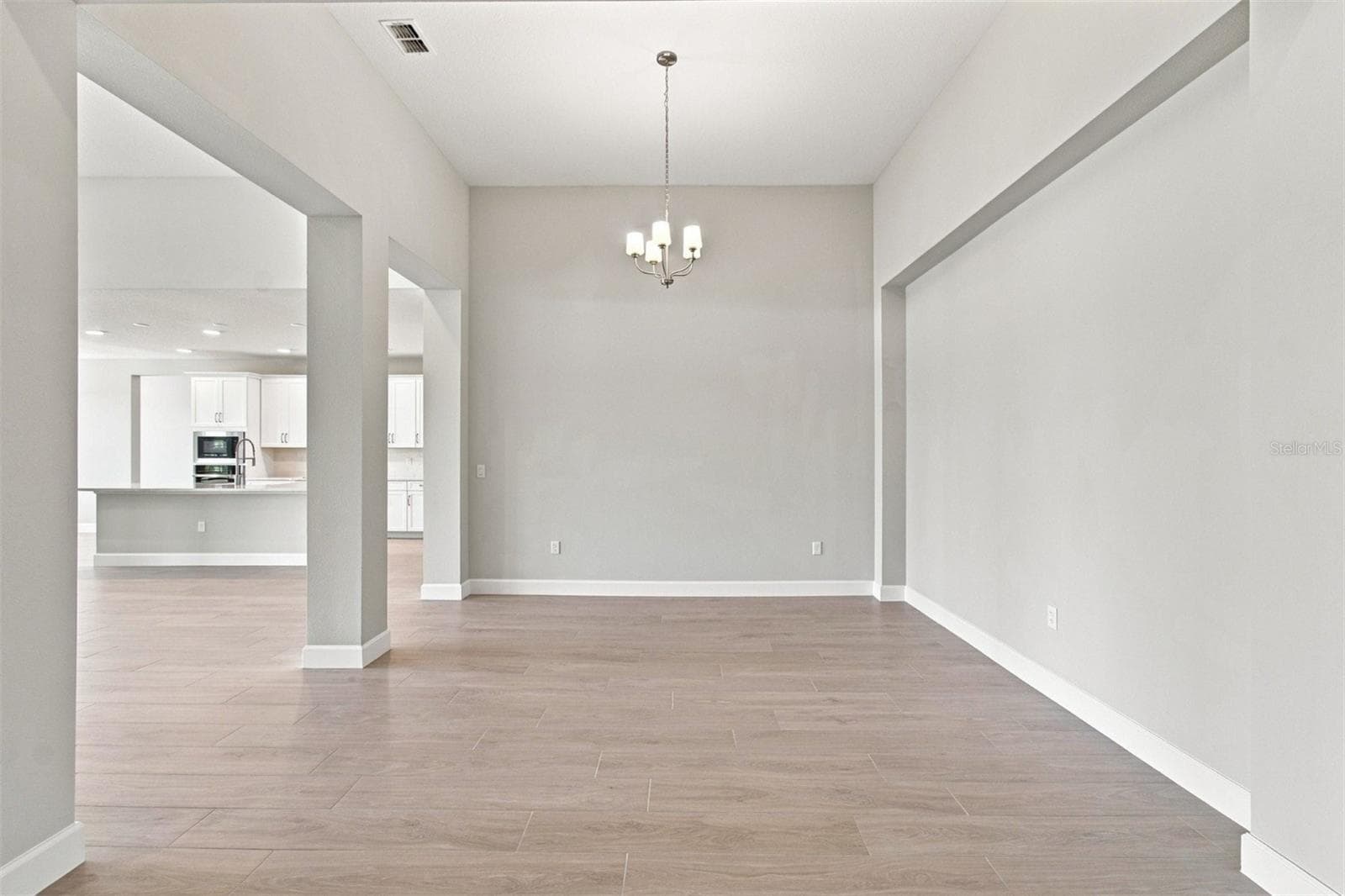 Single Family Residence at 17036 OVERSTORY RD, ORLANDO, photo 15 of 44