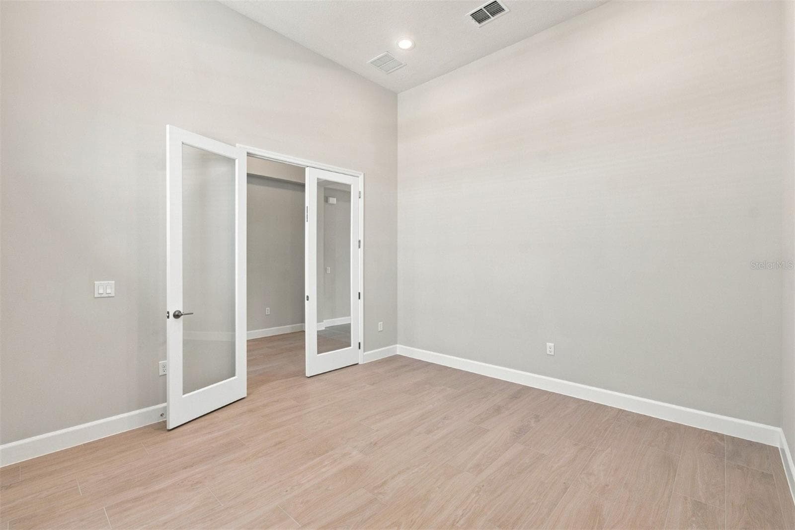 Single Family Residence at 17036 OVERSTORY RD, ORLANDO, photo 19 of 44
