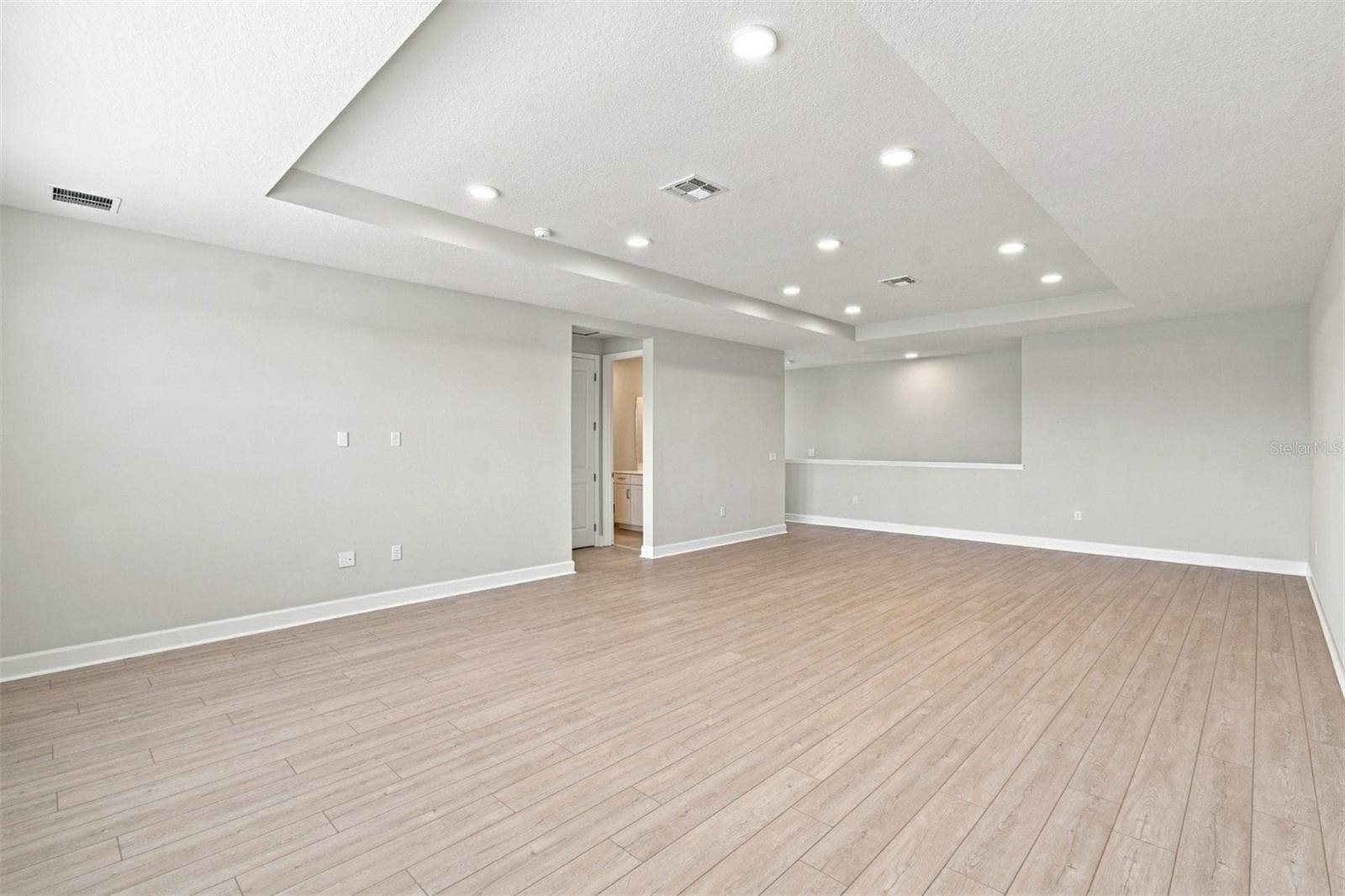 Single Family Residence at 17036 OVERSTORY RD, ORLANDO, photo 23 of 44