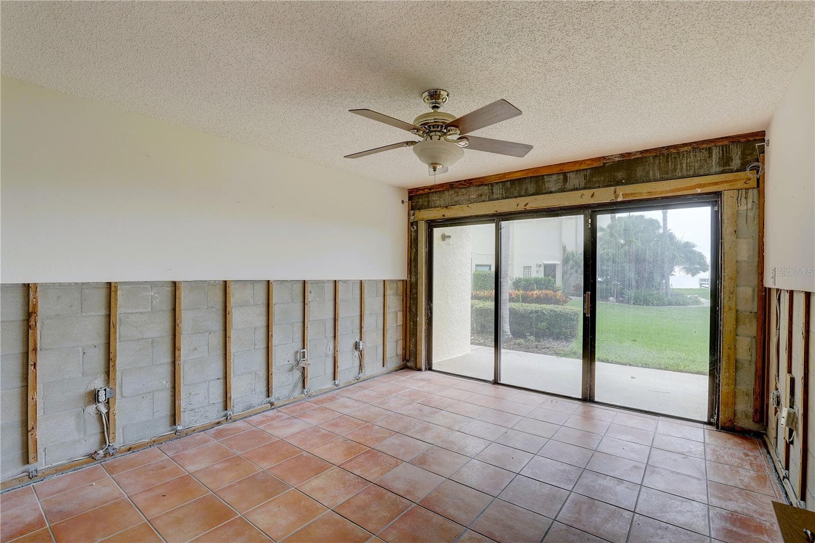 Condominium at 7510 SUNSHINE SKYWAY LN S #T13, ST PETERSBURG, photo 10 of 28