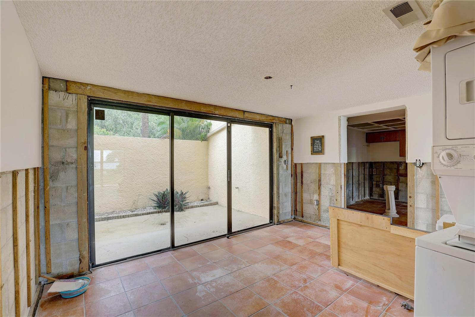 Condominium at 7510 SUNSHINE SKYWAY LN S #T13, ST PETERSBURG, photo 13 of 28
