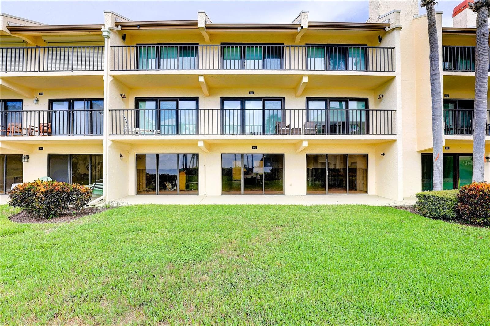 Condominium at 7510 SUNSHINE SKYWAY LN S #T13, ST PETERSBURG, photo 16 of 28