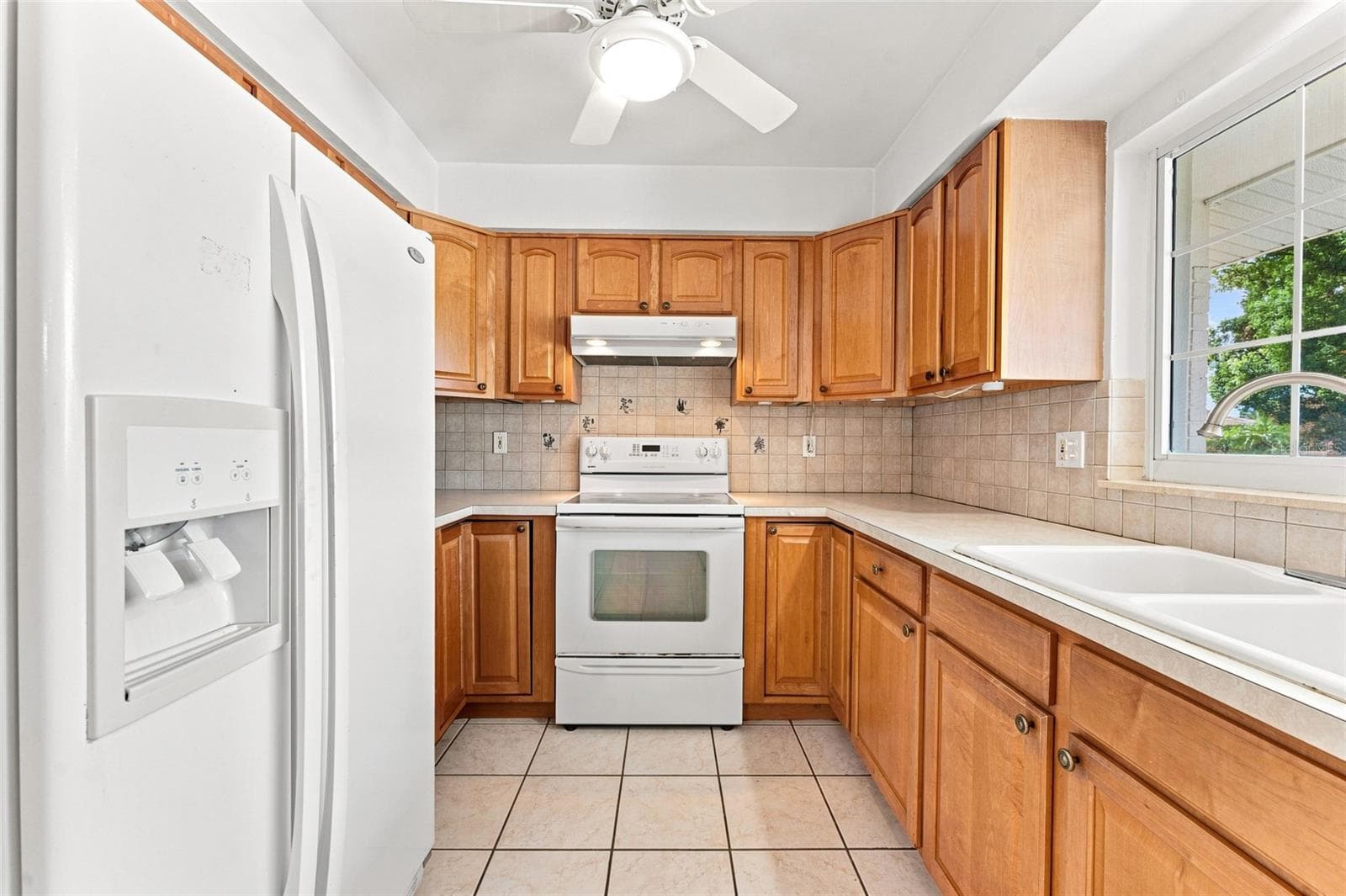 Single Family Residence at 1773 LONDON LN, CLEARWATER, photo 24 of 78