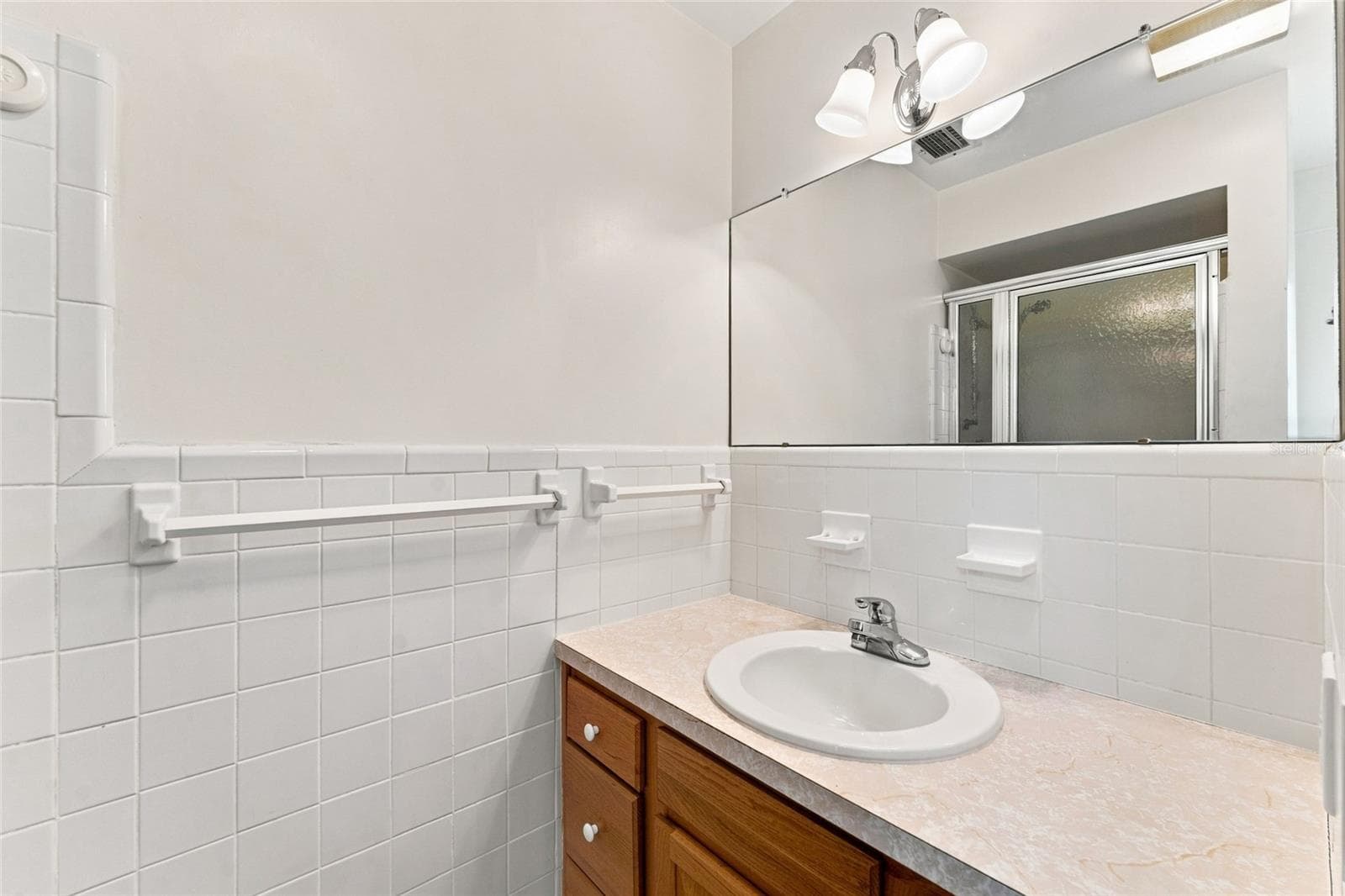 primary bath - 1773 LONDON LN, CLEARWATER