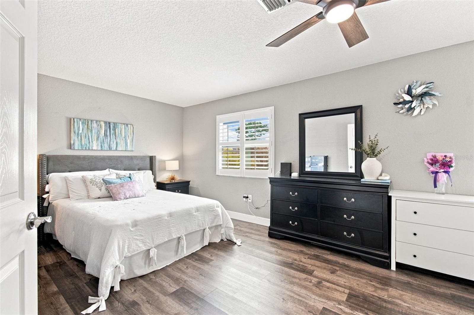Bedroom 2 on 2nd Floor - 201 LAGOON DR, PALM HARBOR