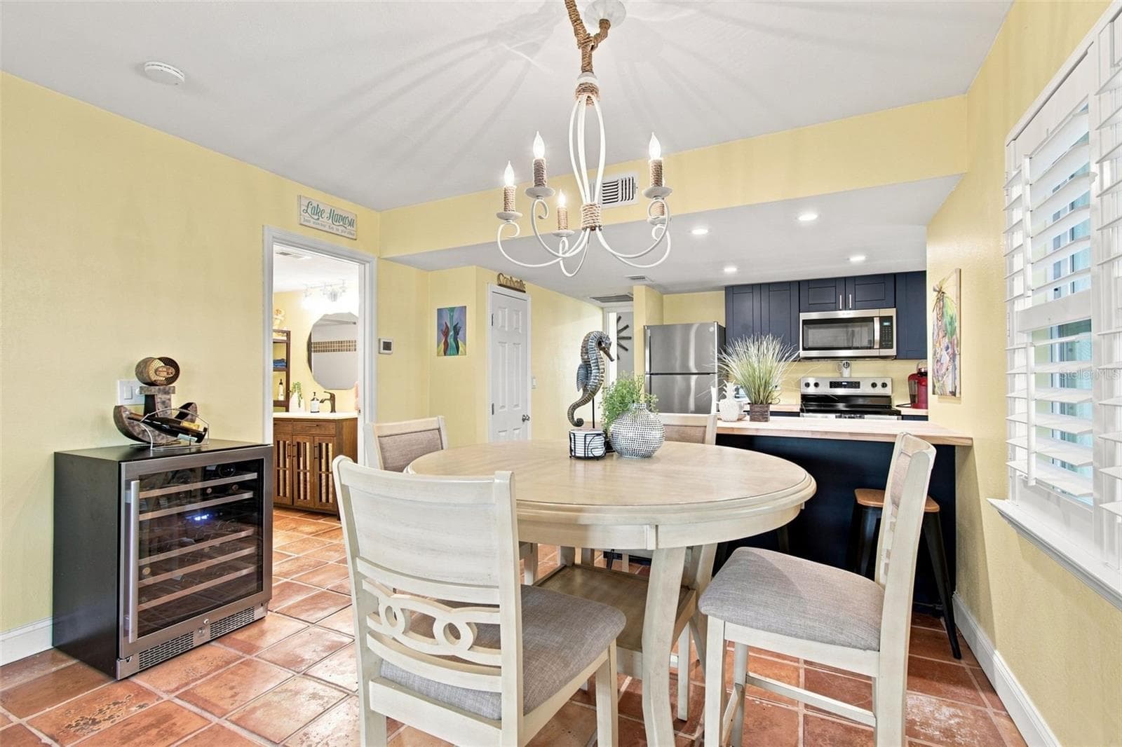 Downstairs Dining - 201 LAGOON DR, PALM HARBOR