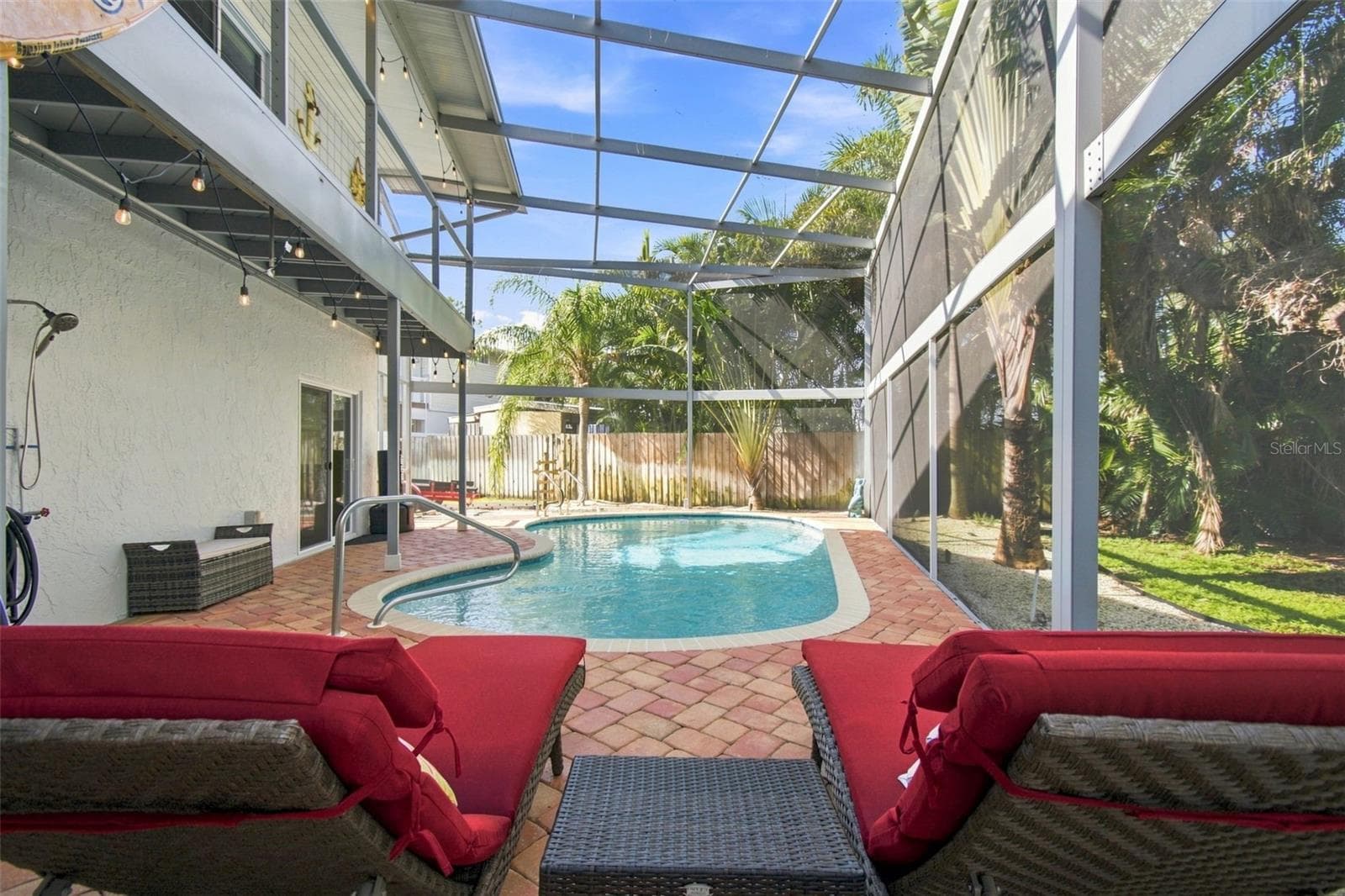 Pool area - 201 LAGOON DR, PALM HARBOR