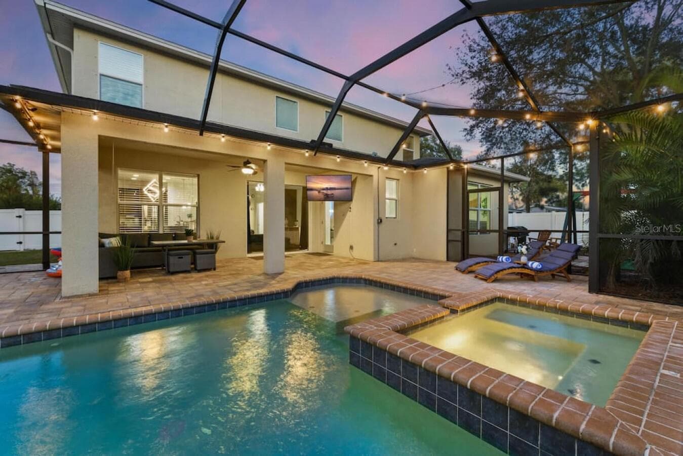 Single Family Residence at 2930 W ROGERS AVE, TAMPA, photo 38 of 73