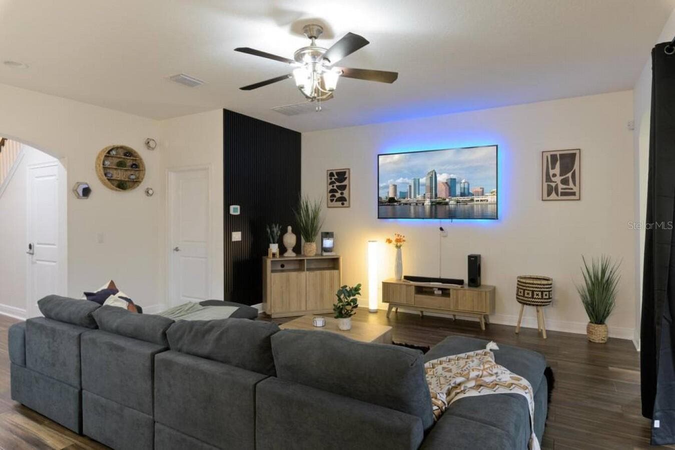 Single Family Residence at 2930 W ROGERS AVE, TAMPA, photo 62 of 73