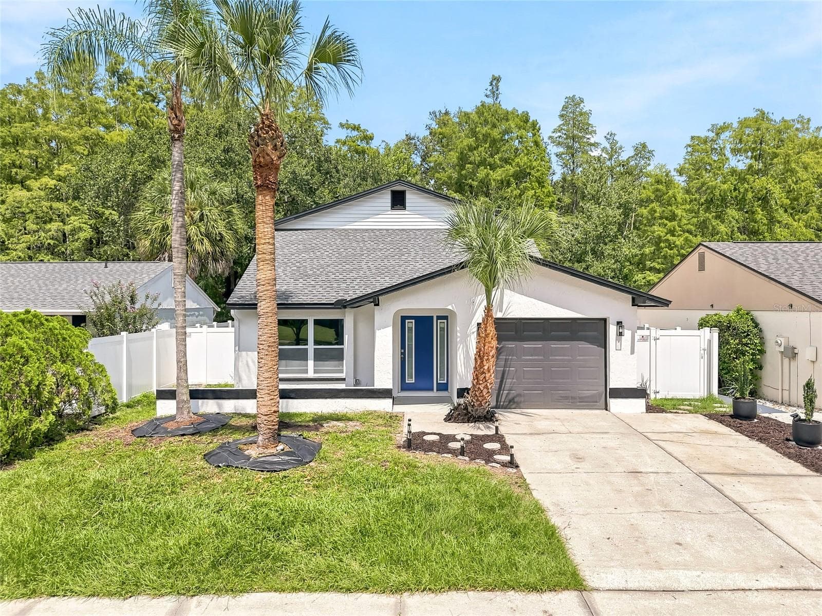 Single Family Residence at 15924 WINDING DR, TAMPA, photo 3 of 33