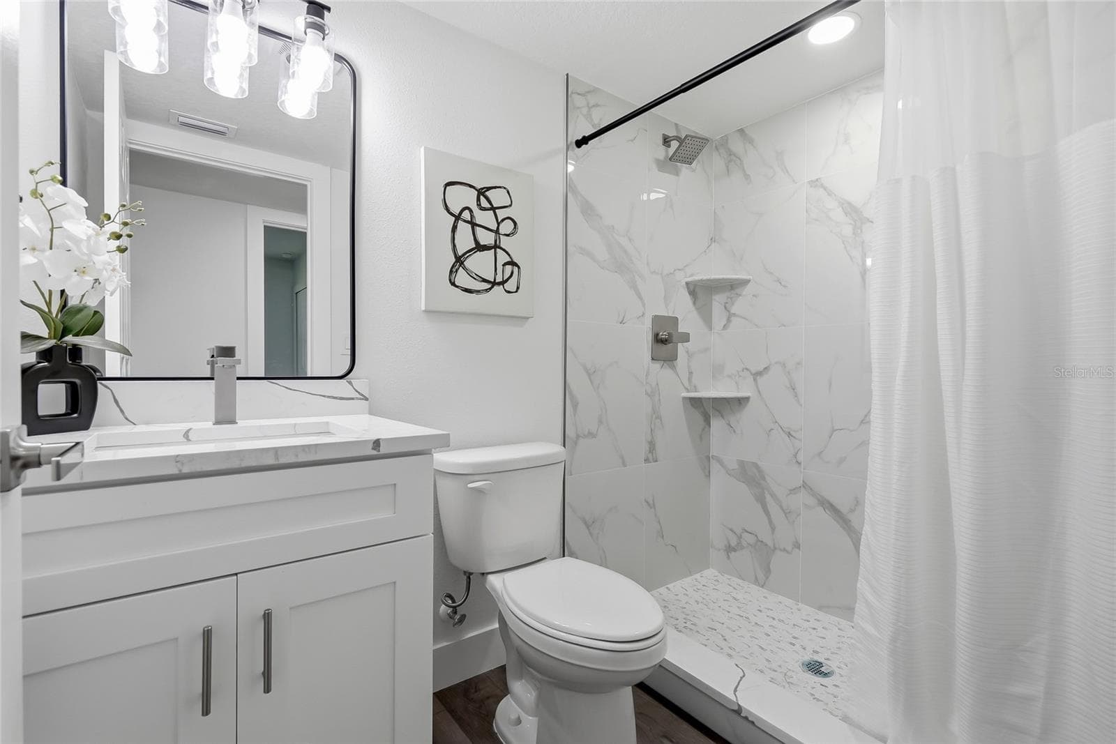 Single Family Residence at 15924 WINDING DR, TAMPA, photo 17 of 33