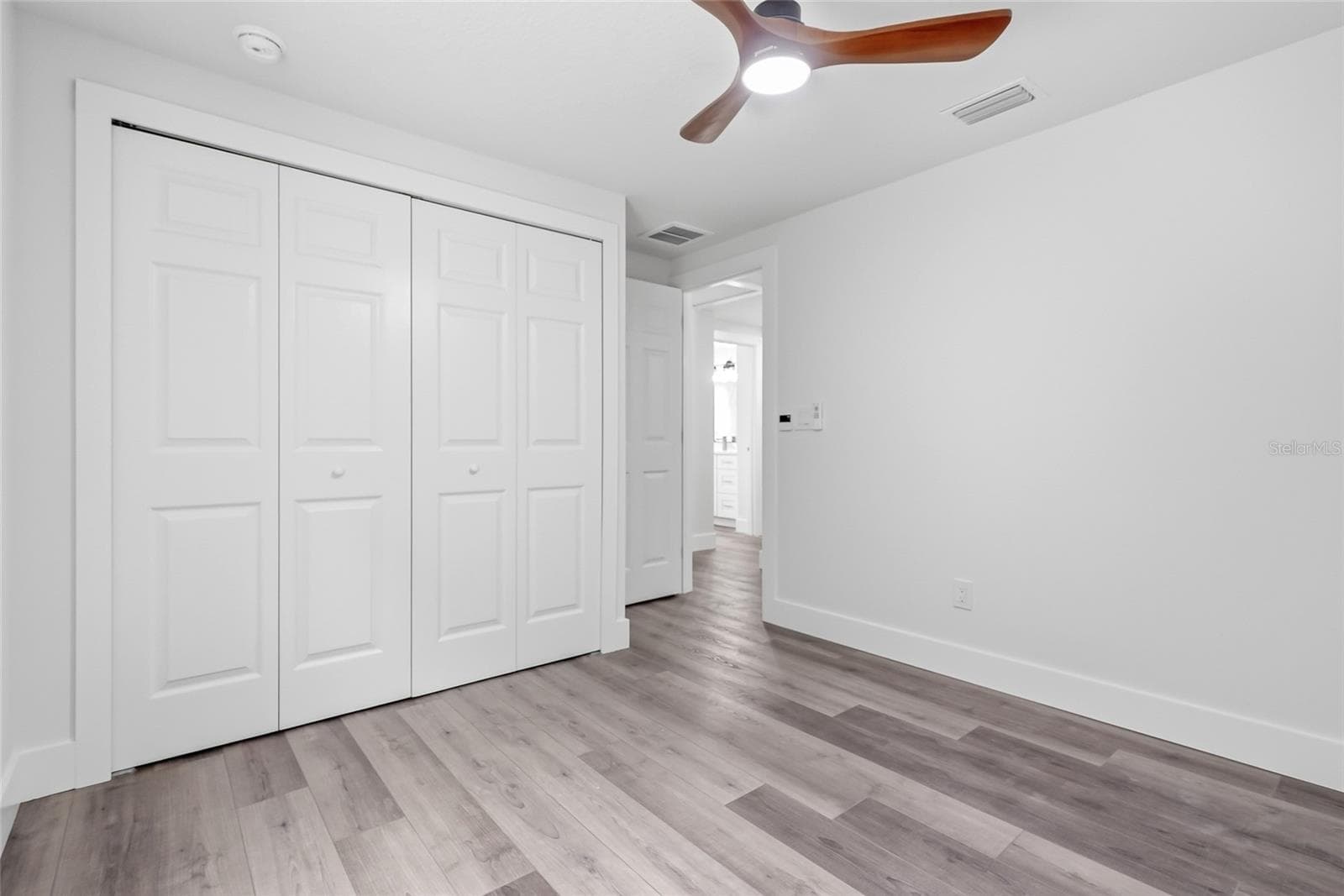 Single Family Residence at 15924 WINDING DR, TAMPA, photo 25 of 33