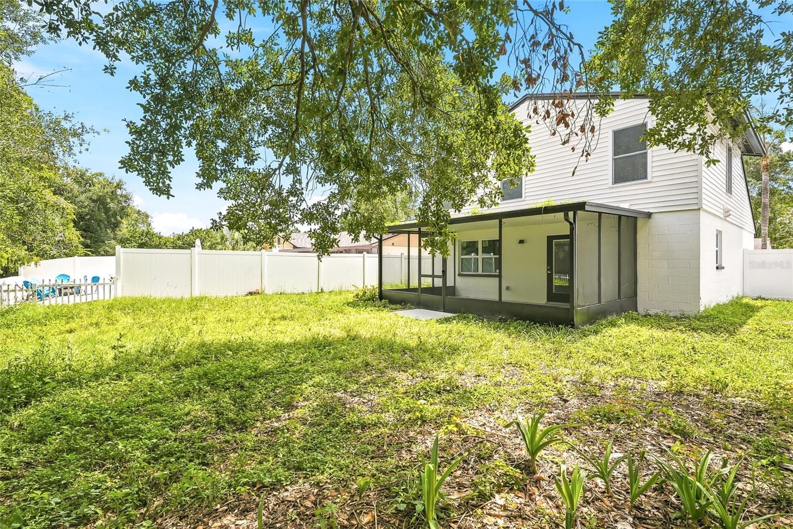 Single Family Residence at 15924 WINDING DR, TAMPA, photo 30 of 33