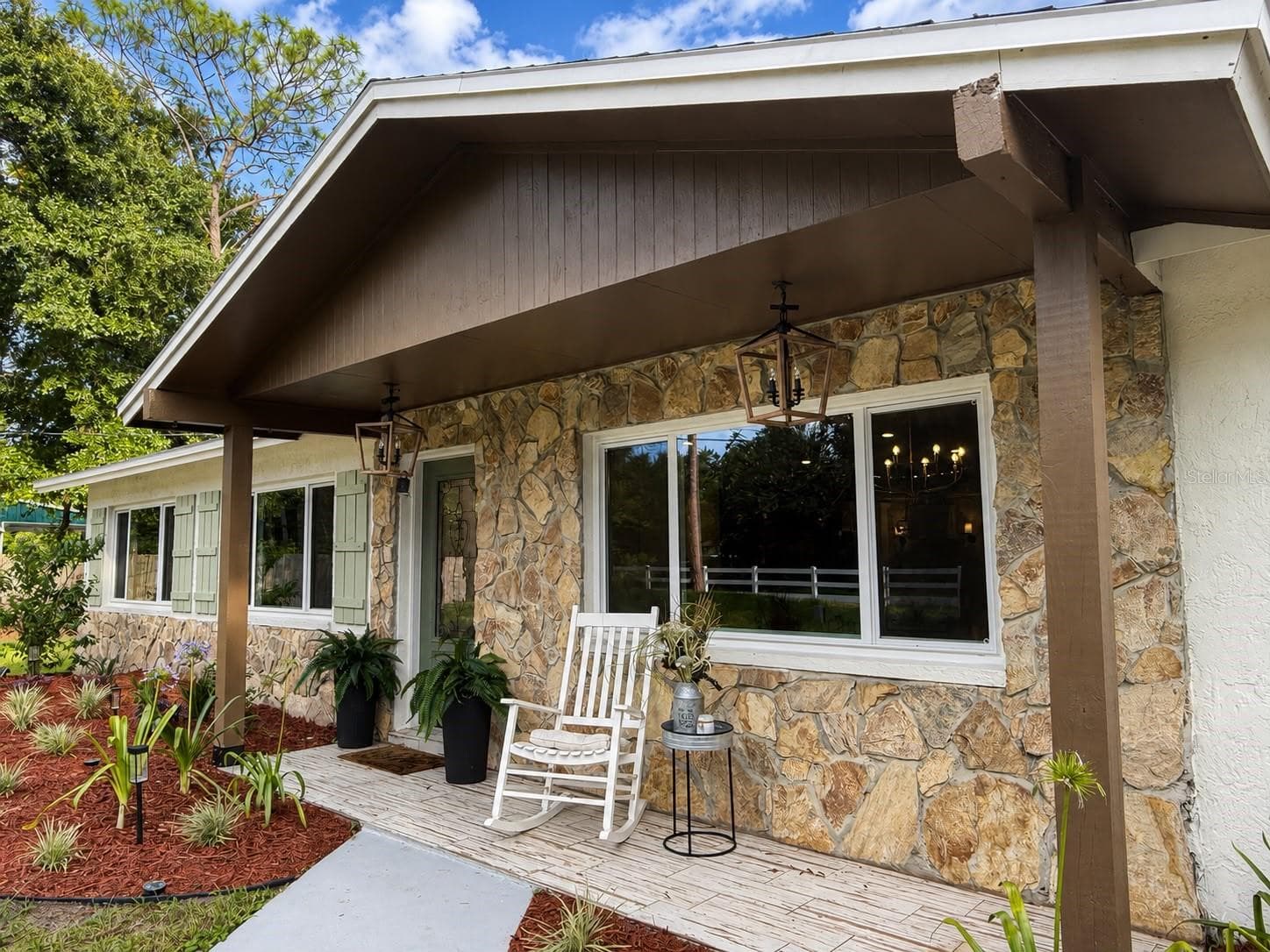 Single Family Residence at 17238 BRIDLEPATH CT, LUTZ, photo 6 of 38