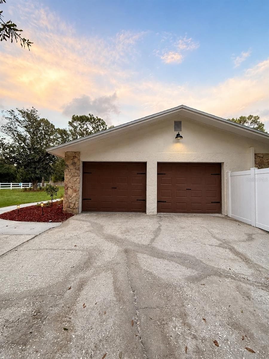 Single Family Residence at 17238 BRIDLEPATH CT, LUTZ, photo 36 of 38