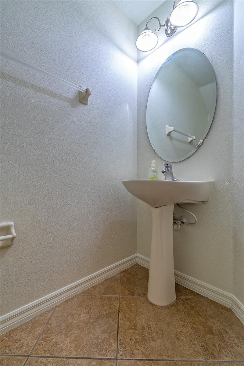 Townhouse at 3745 COLLINGWOOD LN, OVIEDO, photo 12 of 33