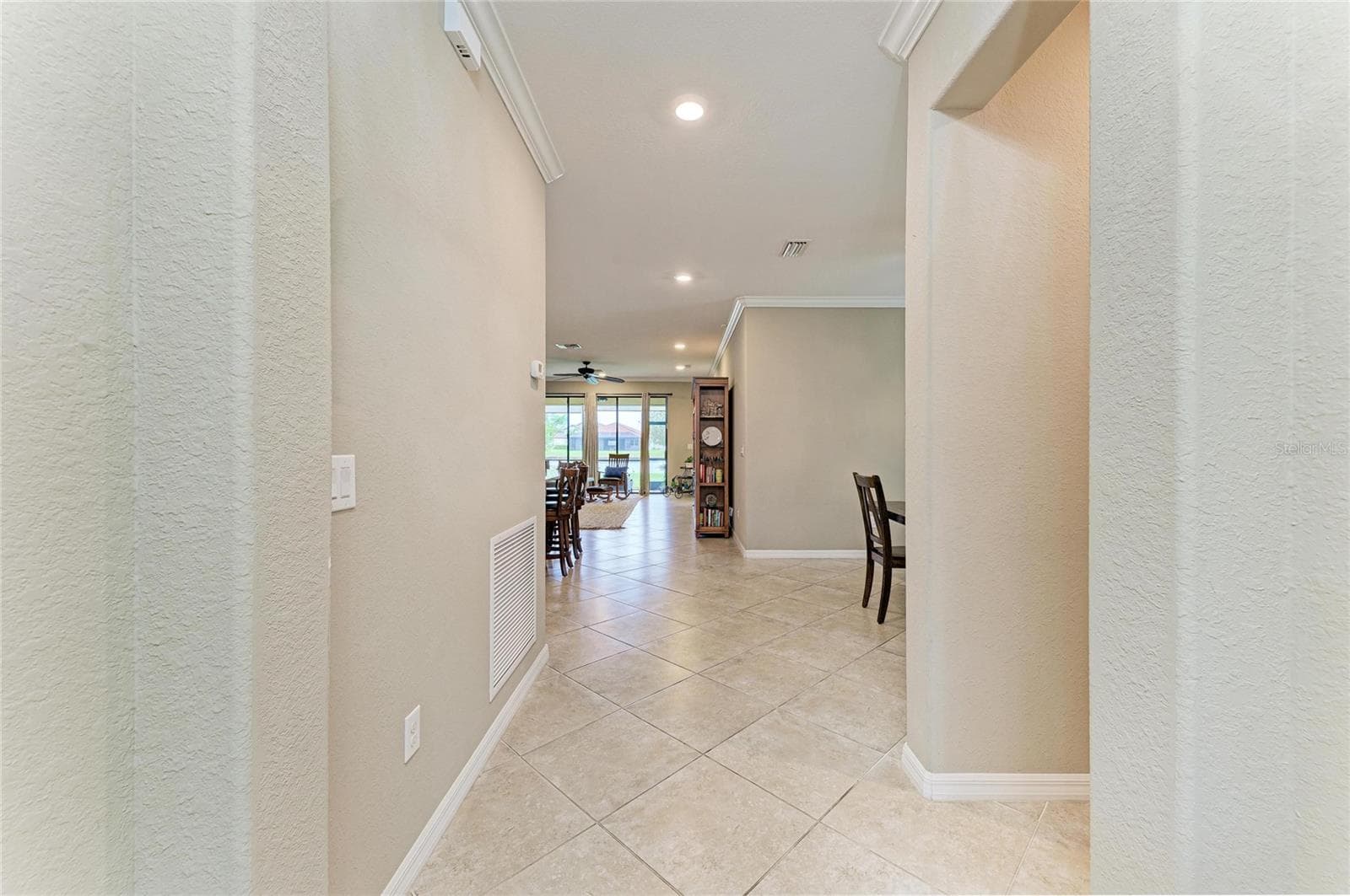Single Family Residence at 3512 SAVANNA PALMS CT, LAKEWOOD RANCH, photo 6 of 60