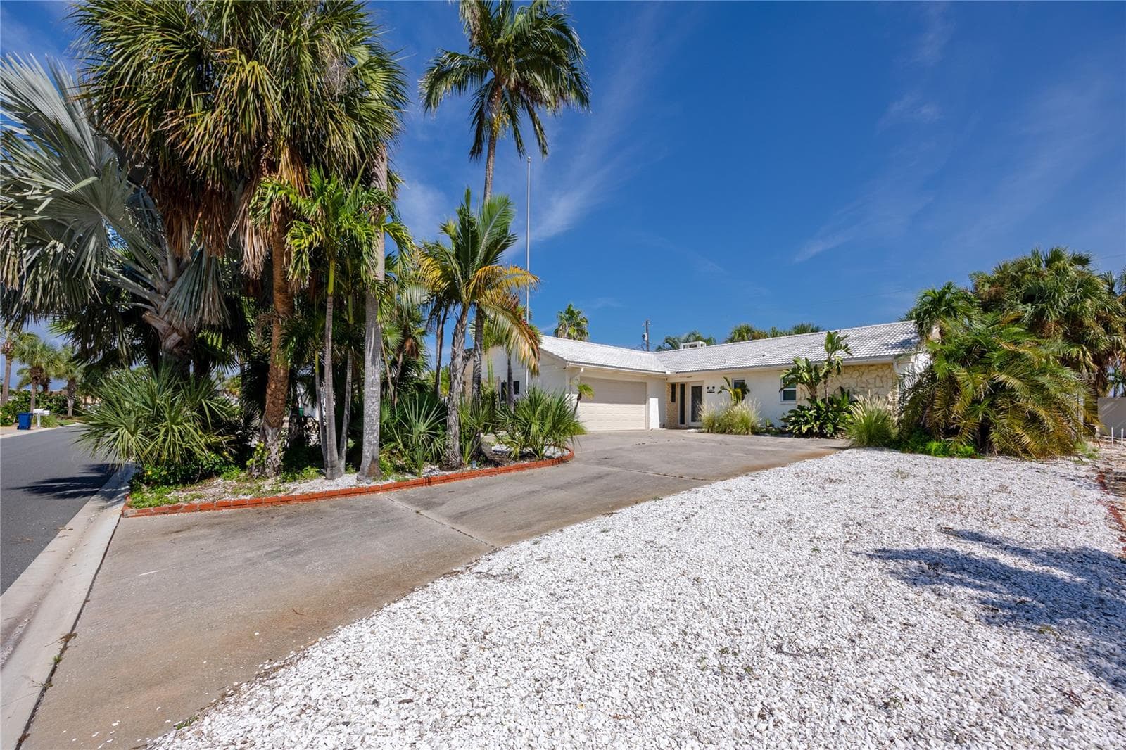 Single Family Residence at 107 21ST ST, BELLEAIR BEACH, photo 2 of 39
