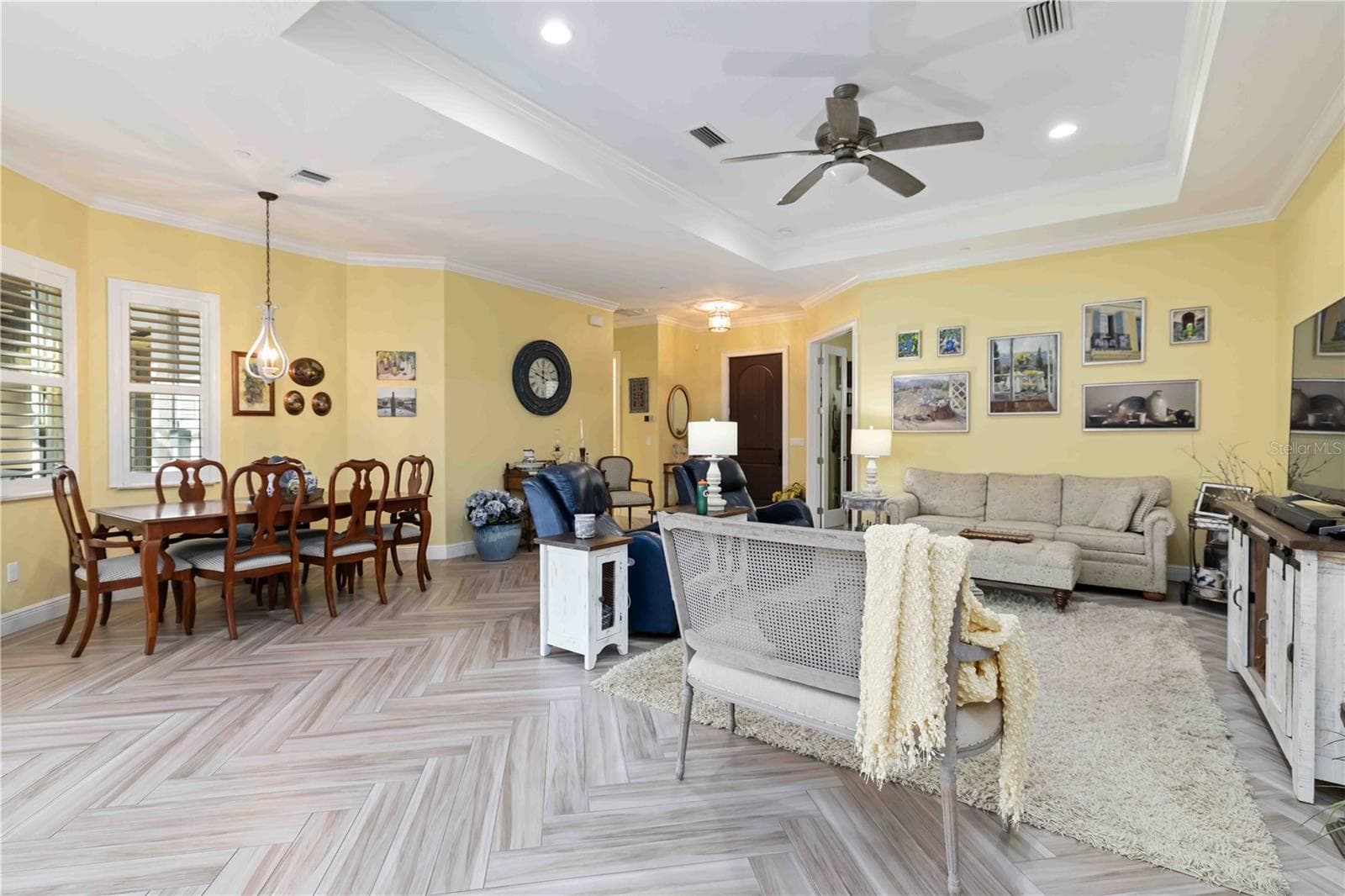 Single Family Residence at 146 E TAMPA AVE, VENICE, photo 9 of 29