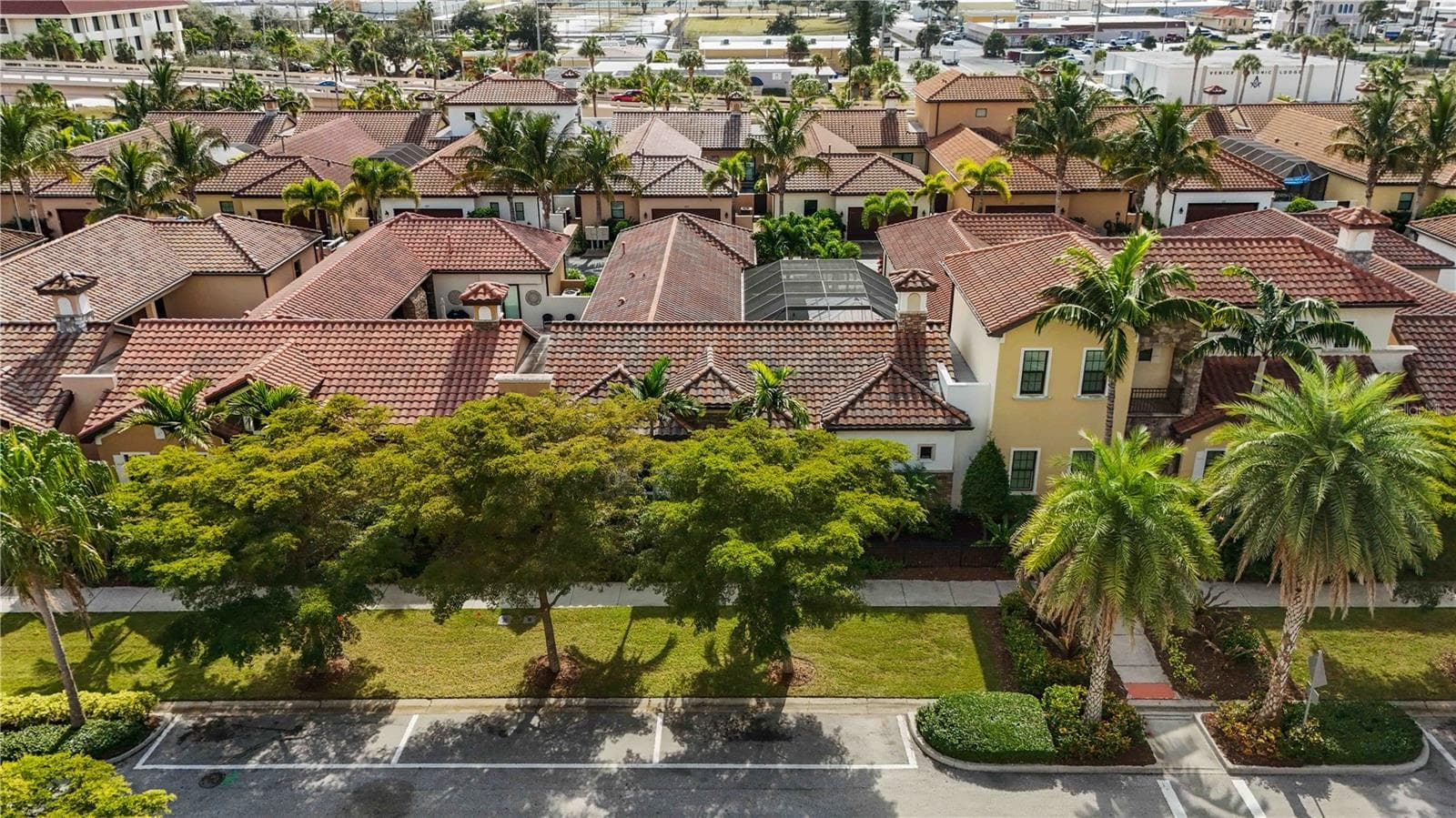 Single Family Residence at 146 E TAMPA AVE, VENICE, photo 27 of 29