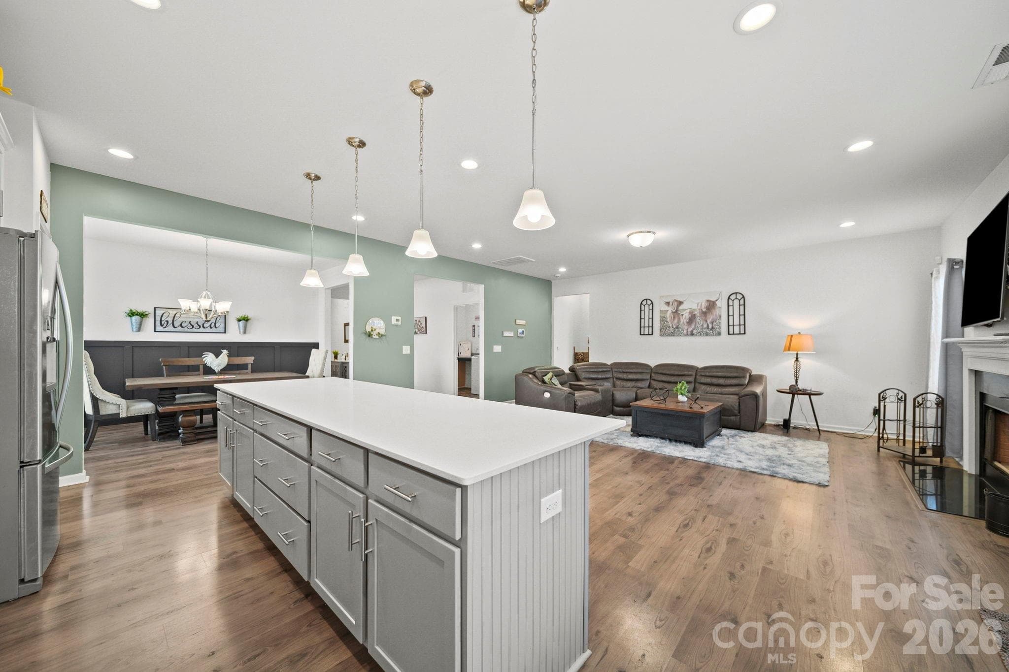 Single Family Residence at 2015 McDonald Drive, Stanfield, photo 3 of 30