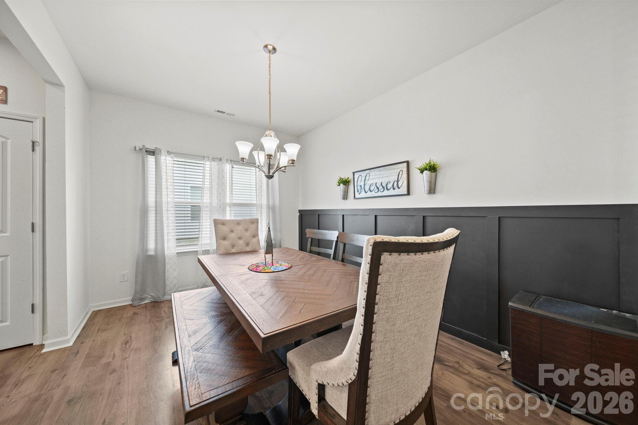 Single Family Residence at 2015 McDonald Drive, Stanfield, photo 5 of 30