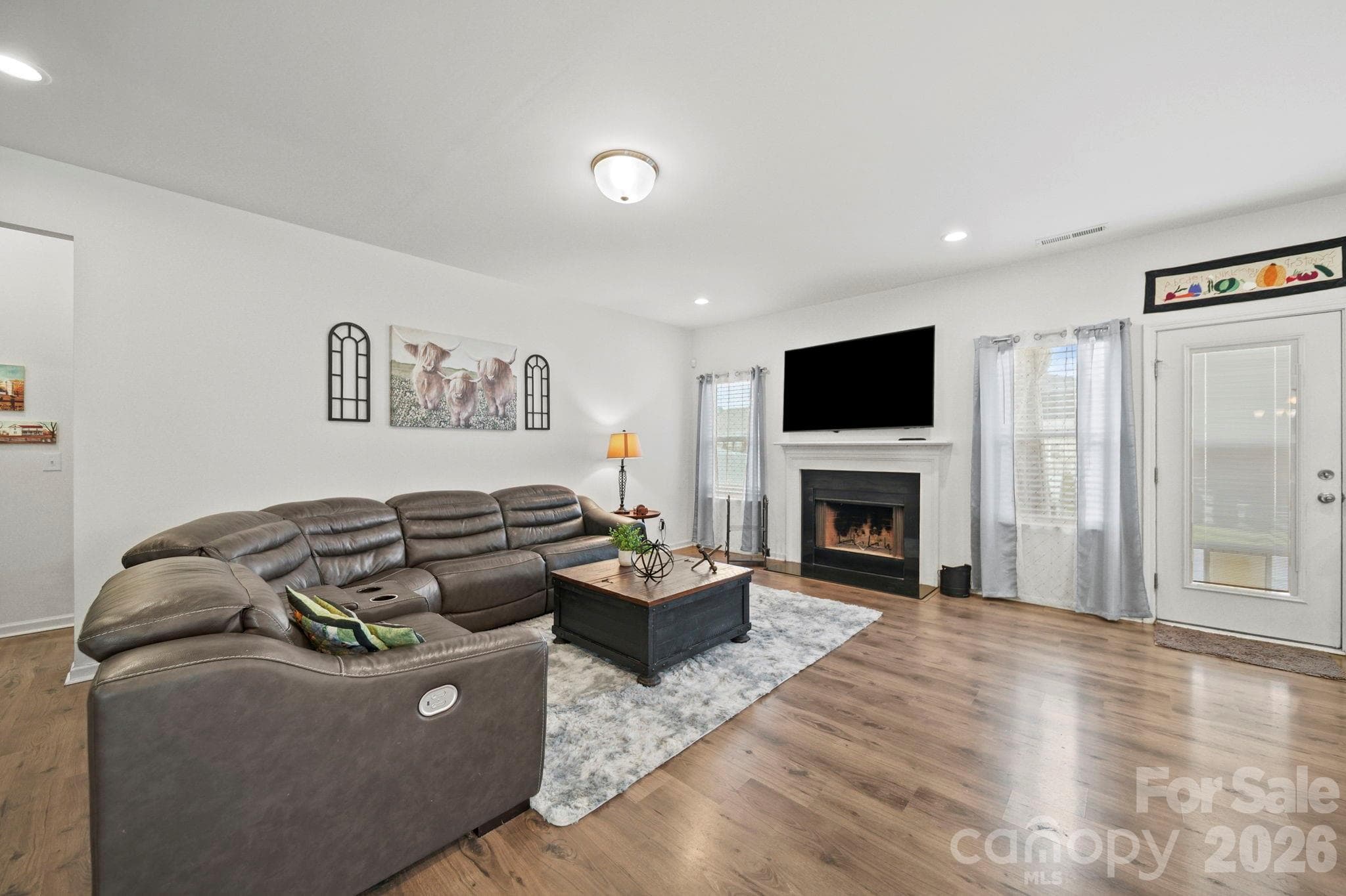 Single Family Residence at 2015 McDonald Drive, Stanfield, photo 10 of 30