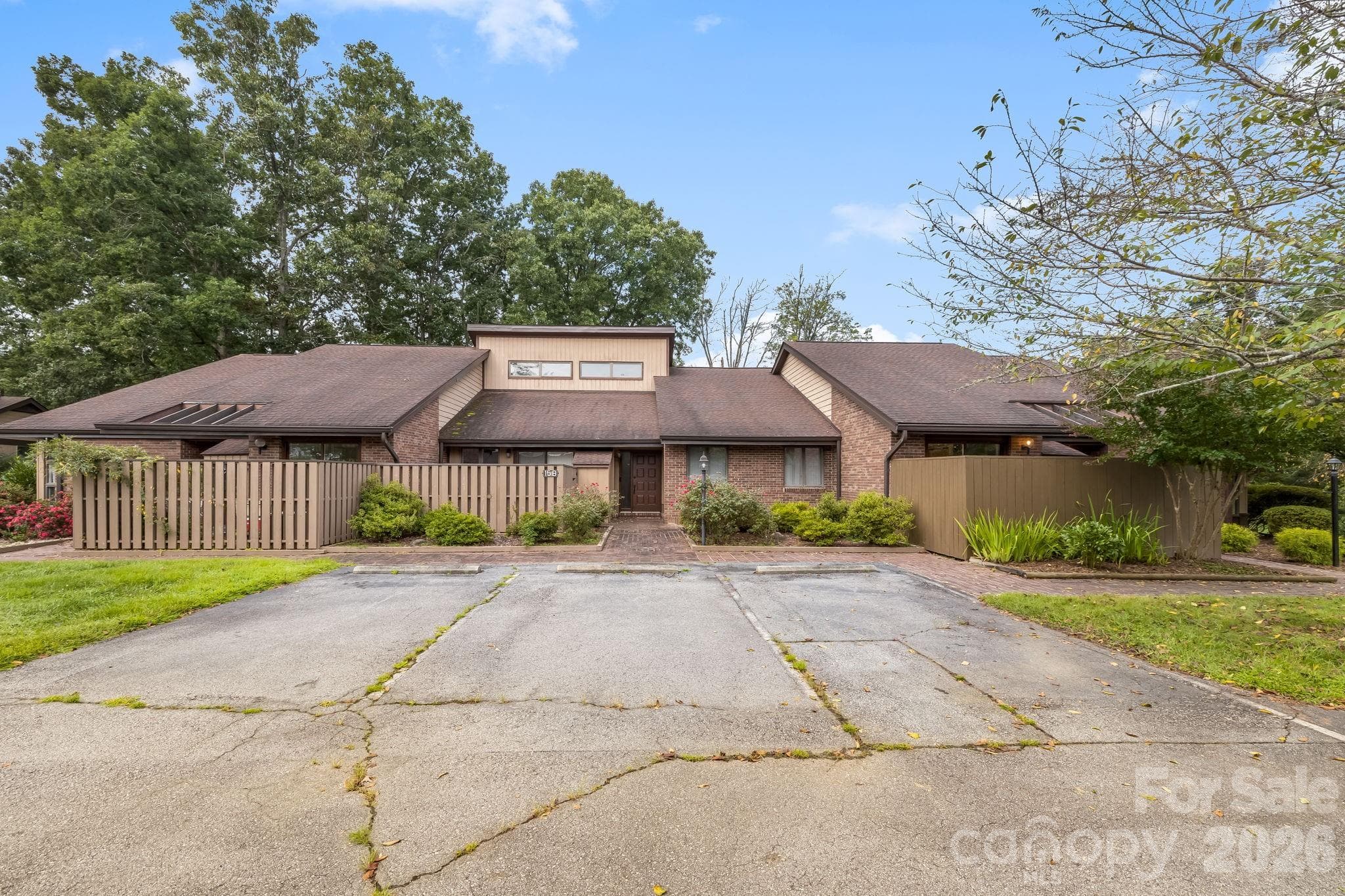 Condominium at 15 Moland Drive, Etowah, photo 4 of 48