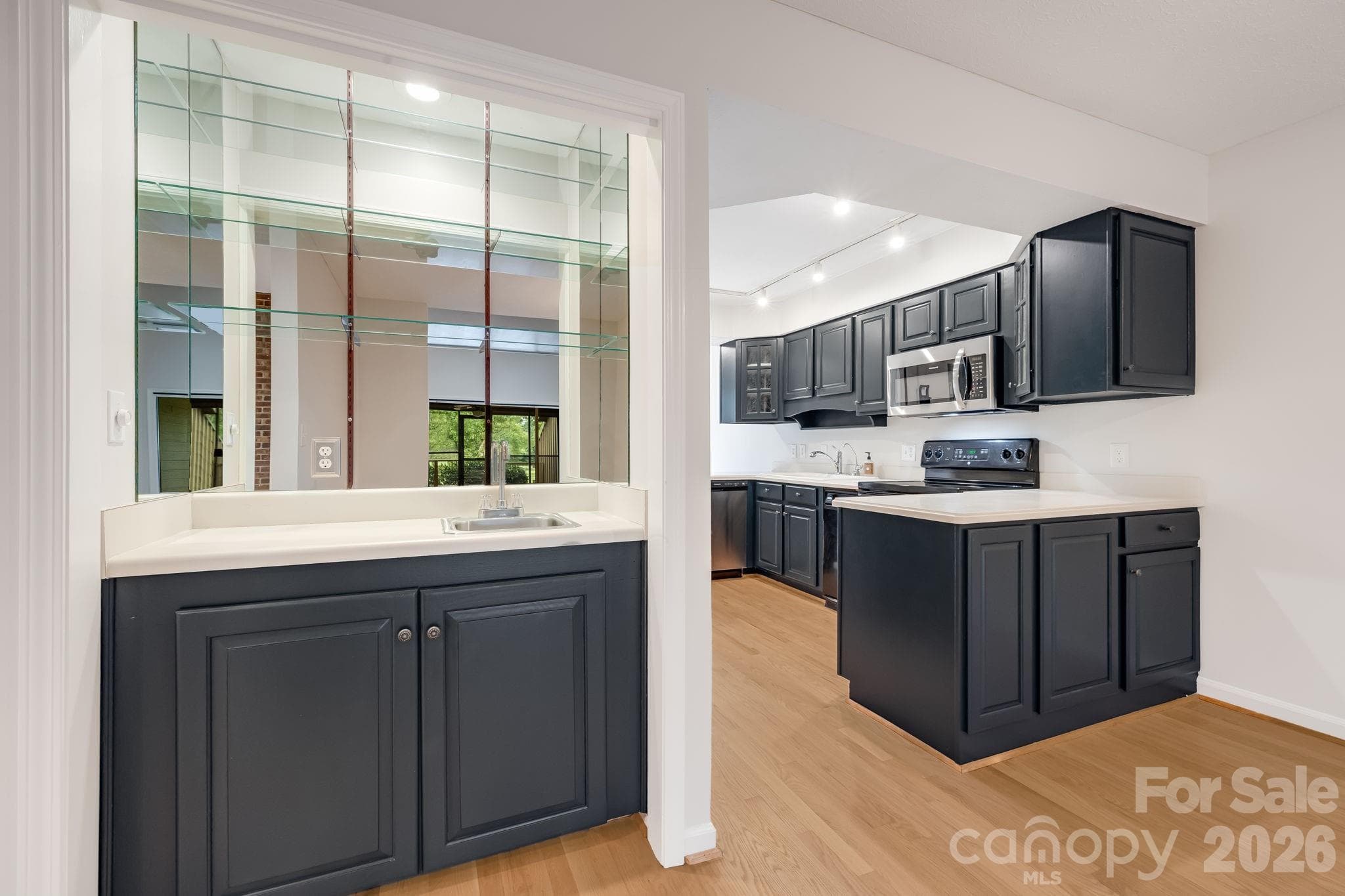 Condominium at 15 Moland Drive, Etowah, photo 13 of 48