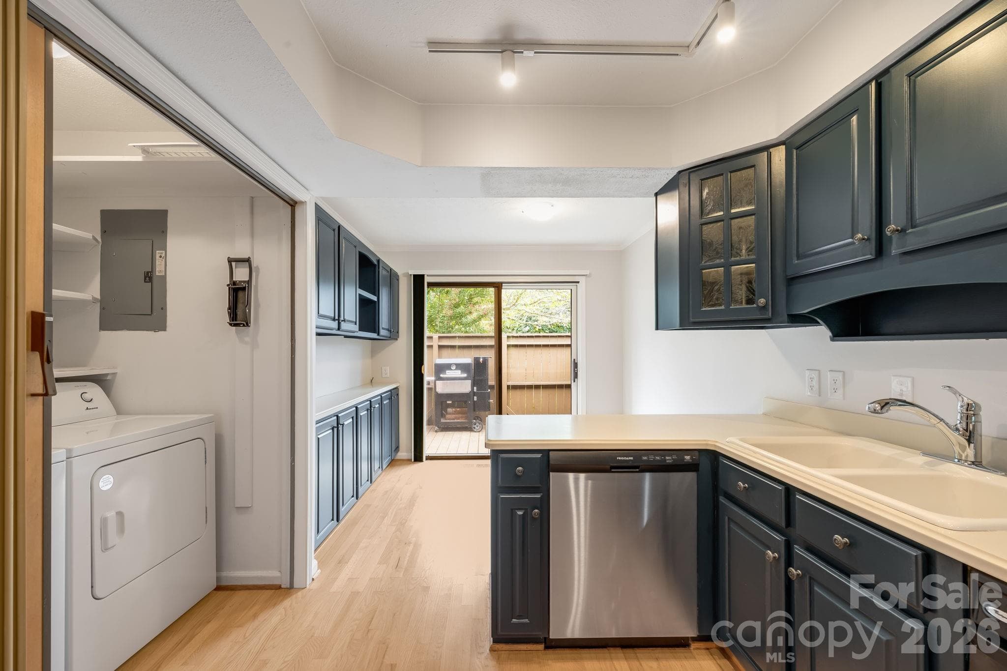Condominium at 15 Moland Drive, Etowah, photo 18 of 48