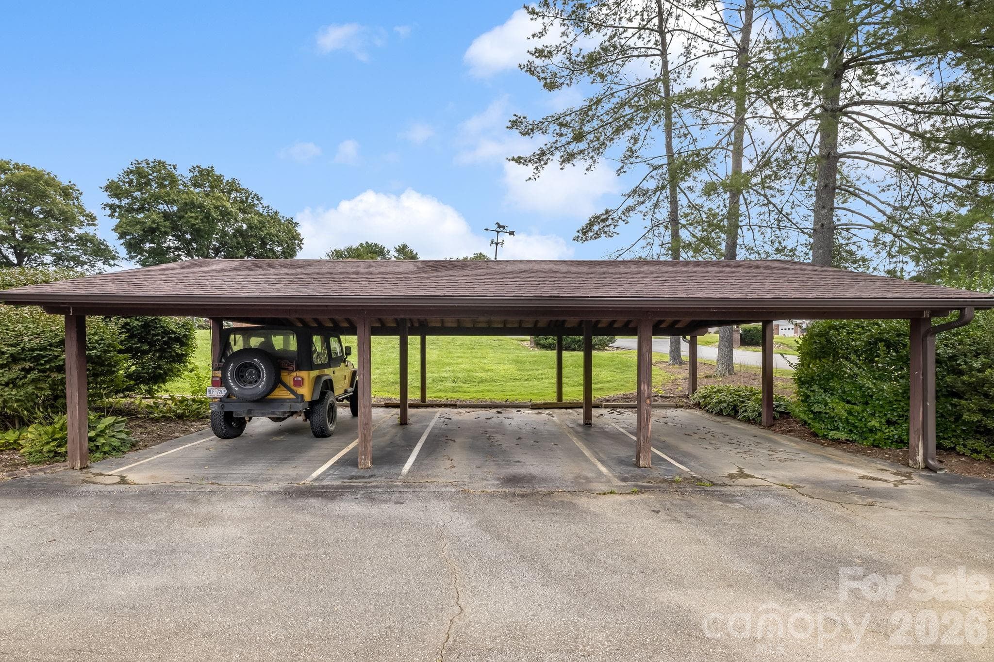 Condominium at 15 Moland Drive, Etowah, photo 47 of 48