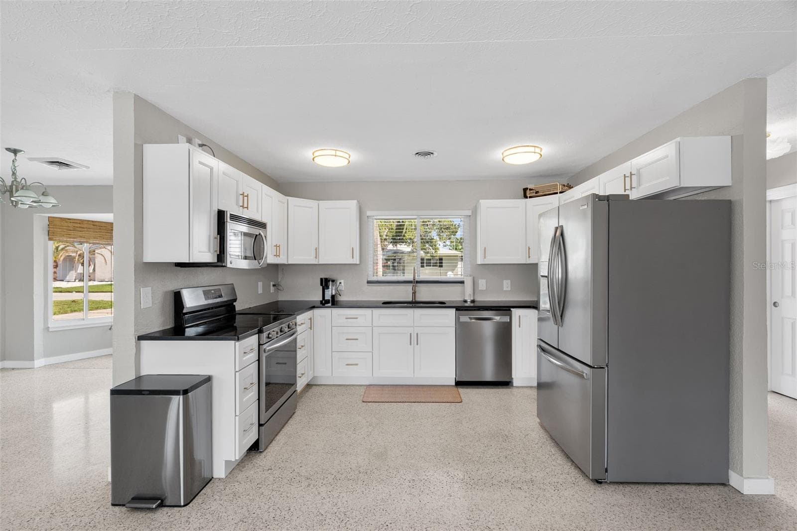 Single Family Residence at 4331 POMPANO LN, PALMETTO, photo 18 of 68
